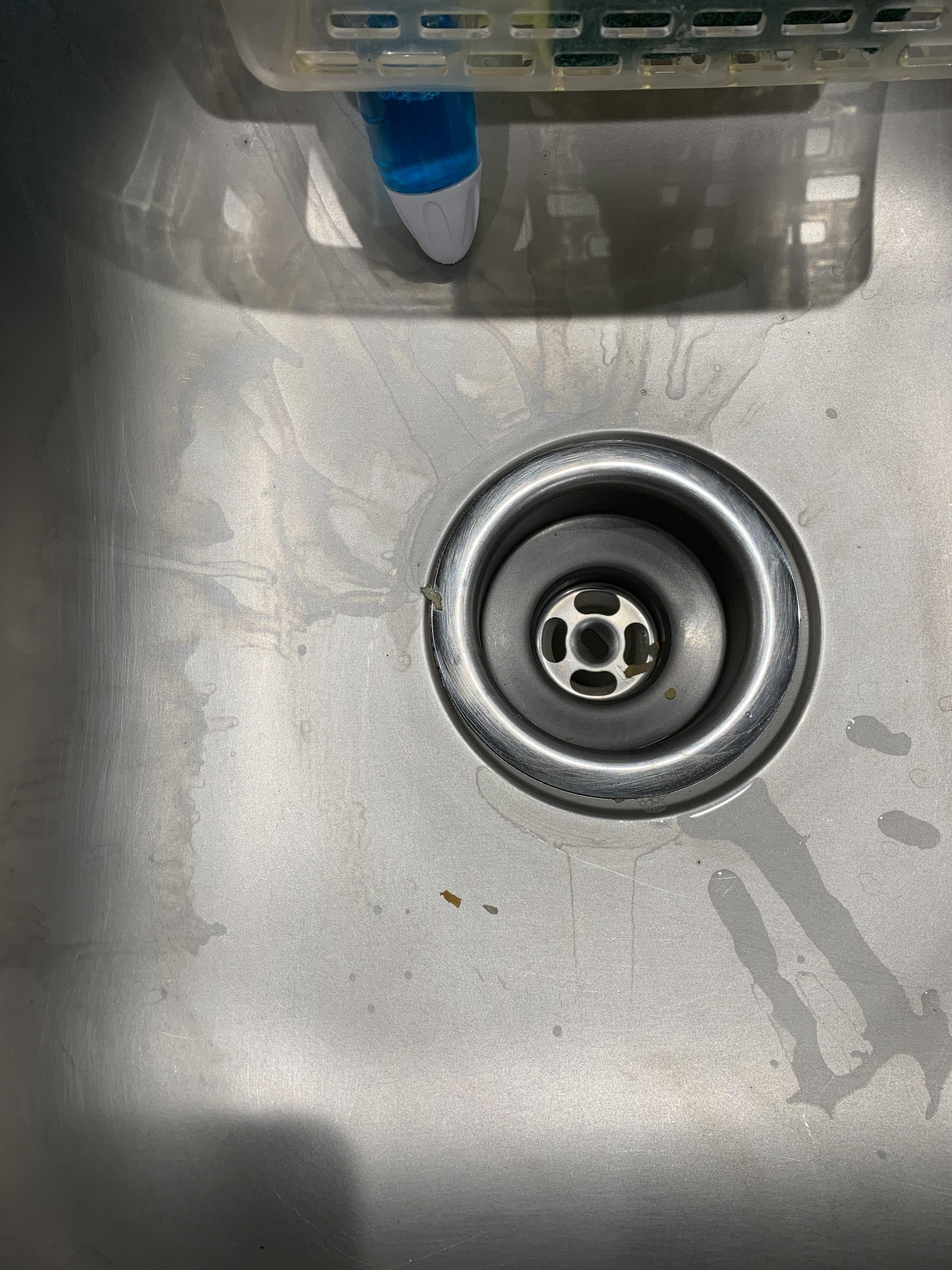 How to help a stainless steel sink “bead” off water and not soak in