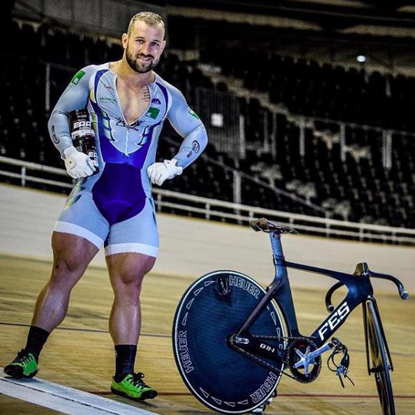 German cyclist Robert “Quadzilla” Förstemann. r/AbsoluteUnits