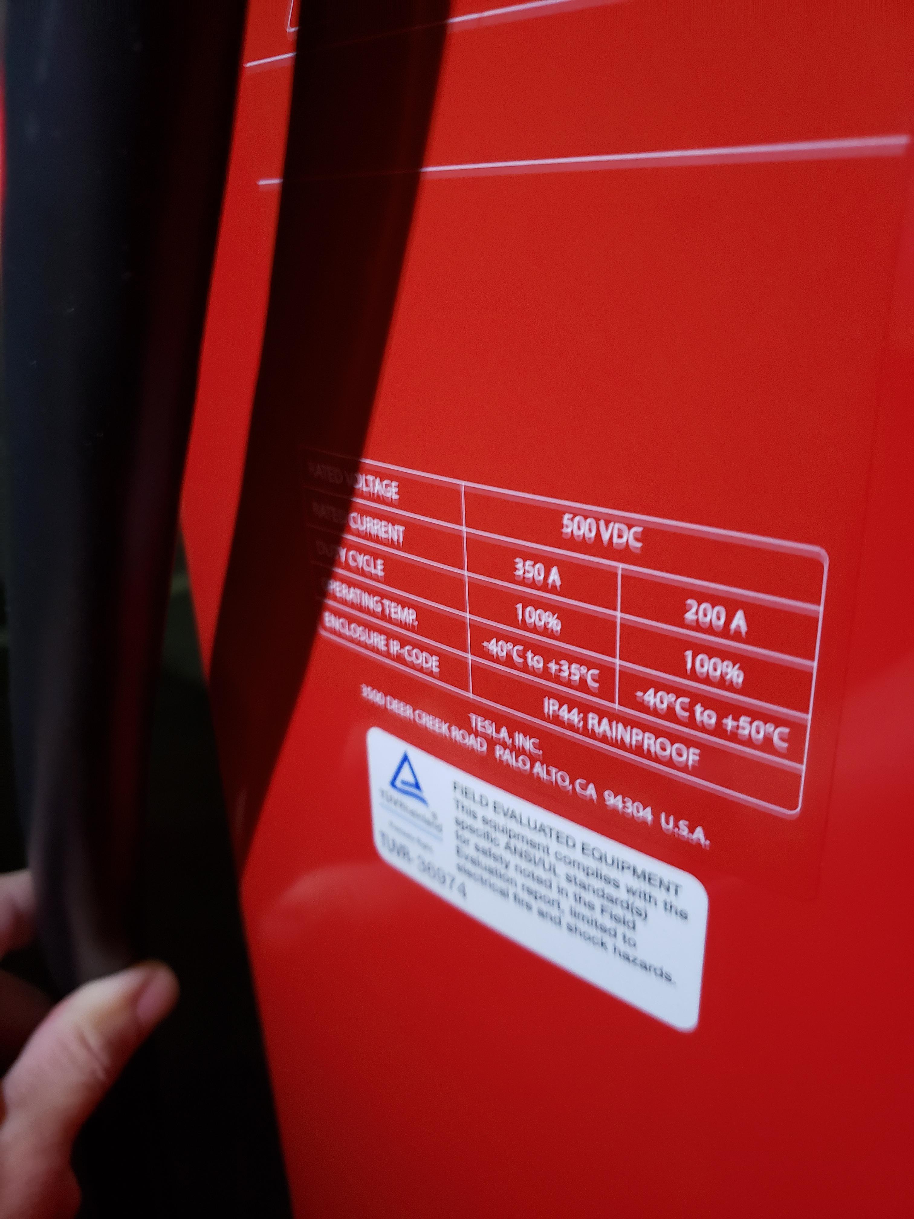 Fremont's new V3 superchargers 250kw r/TeslaLounge