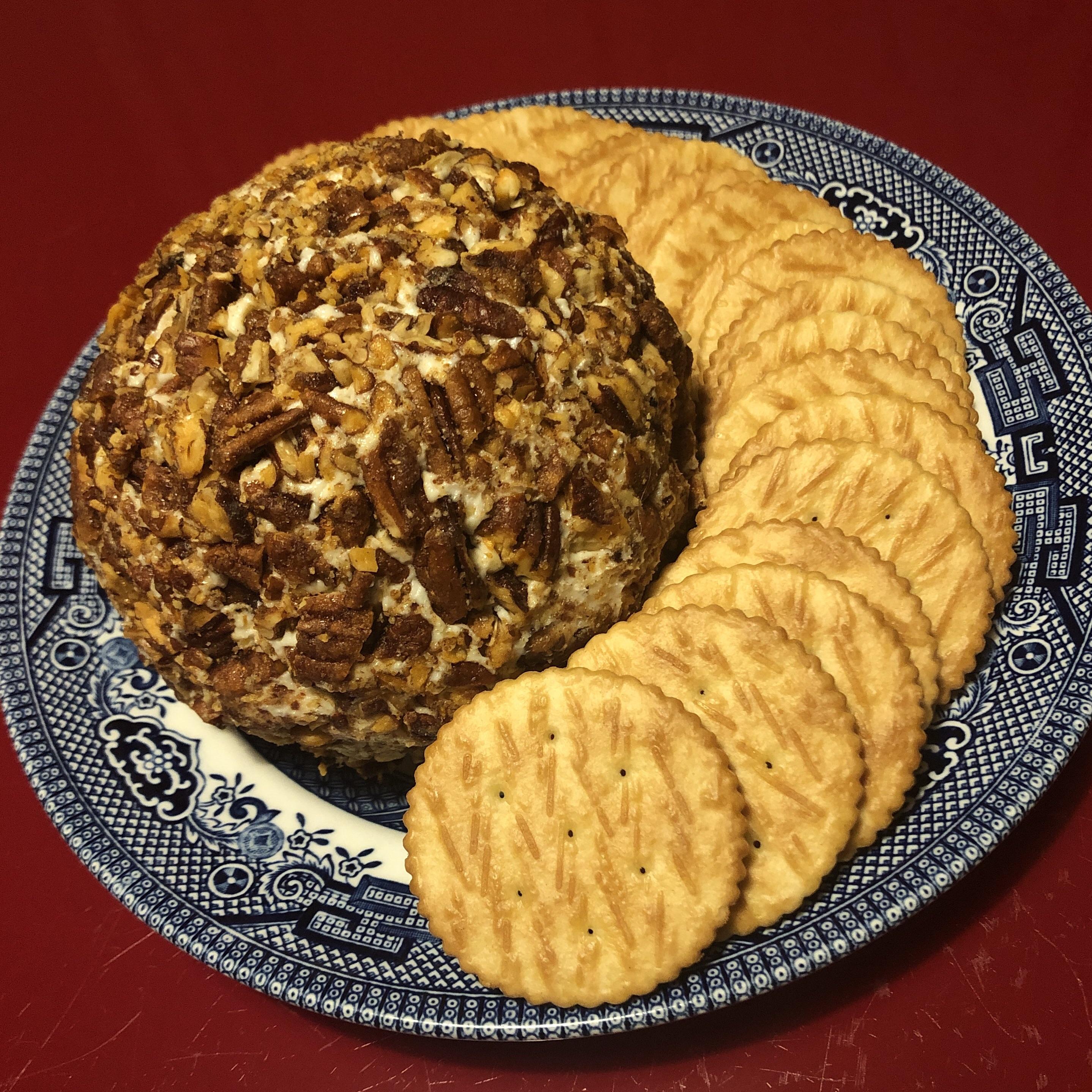 I made TJ’s Unexpected Cheddar Cheese Ball for NYE! r/traderjoes