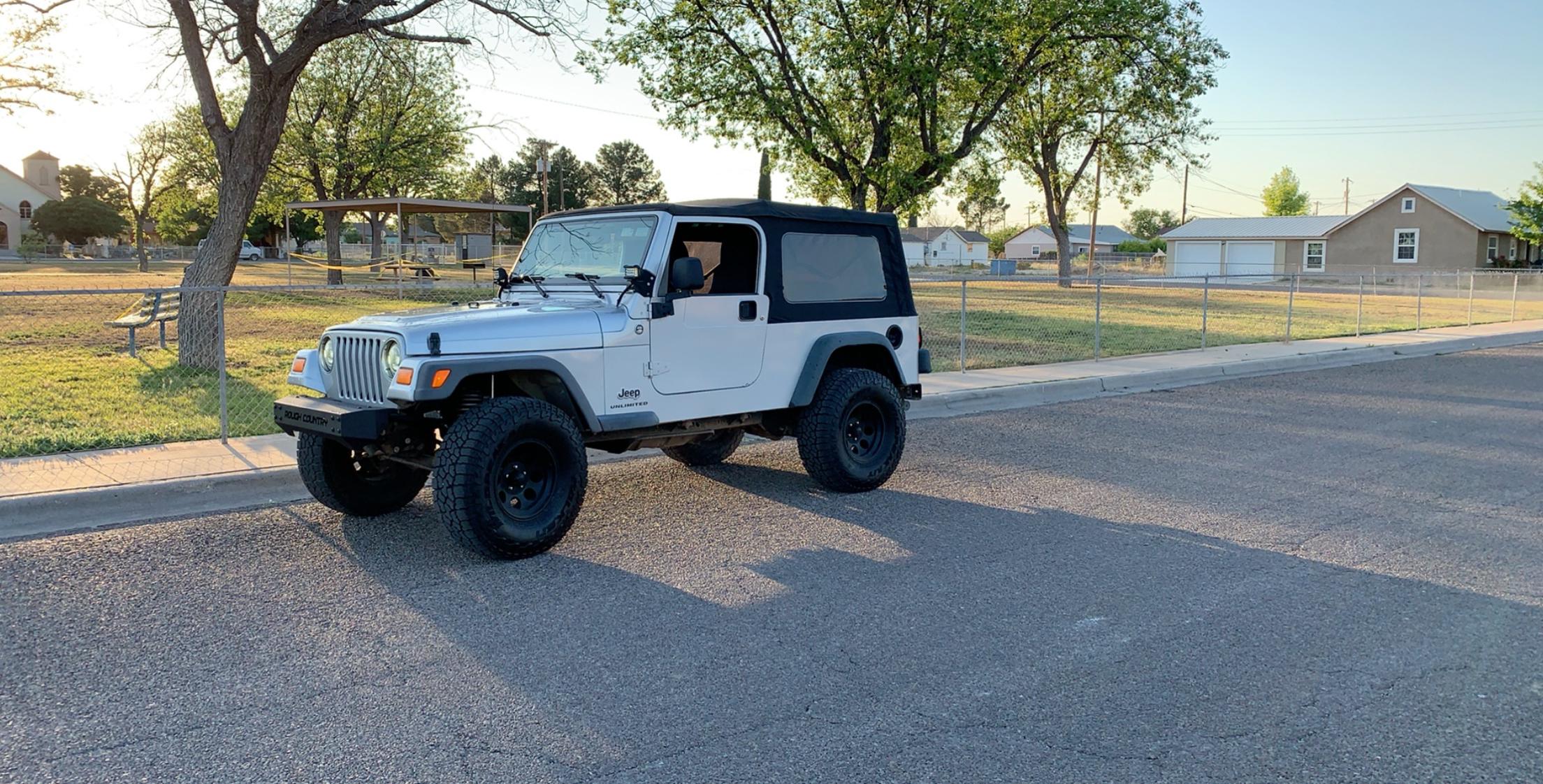 Meet Bella, my first Jeep. 06’ Lj : r/Jeep