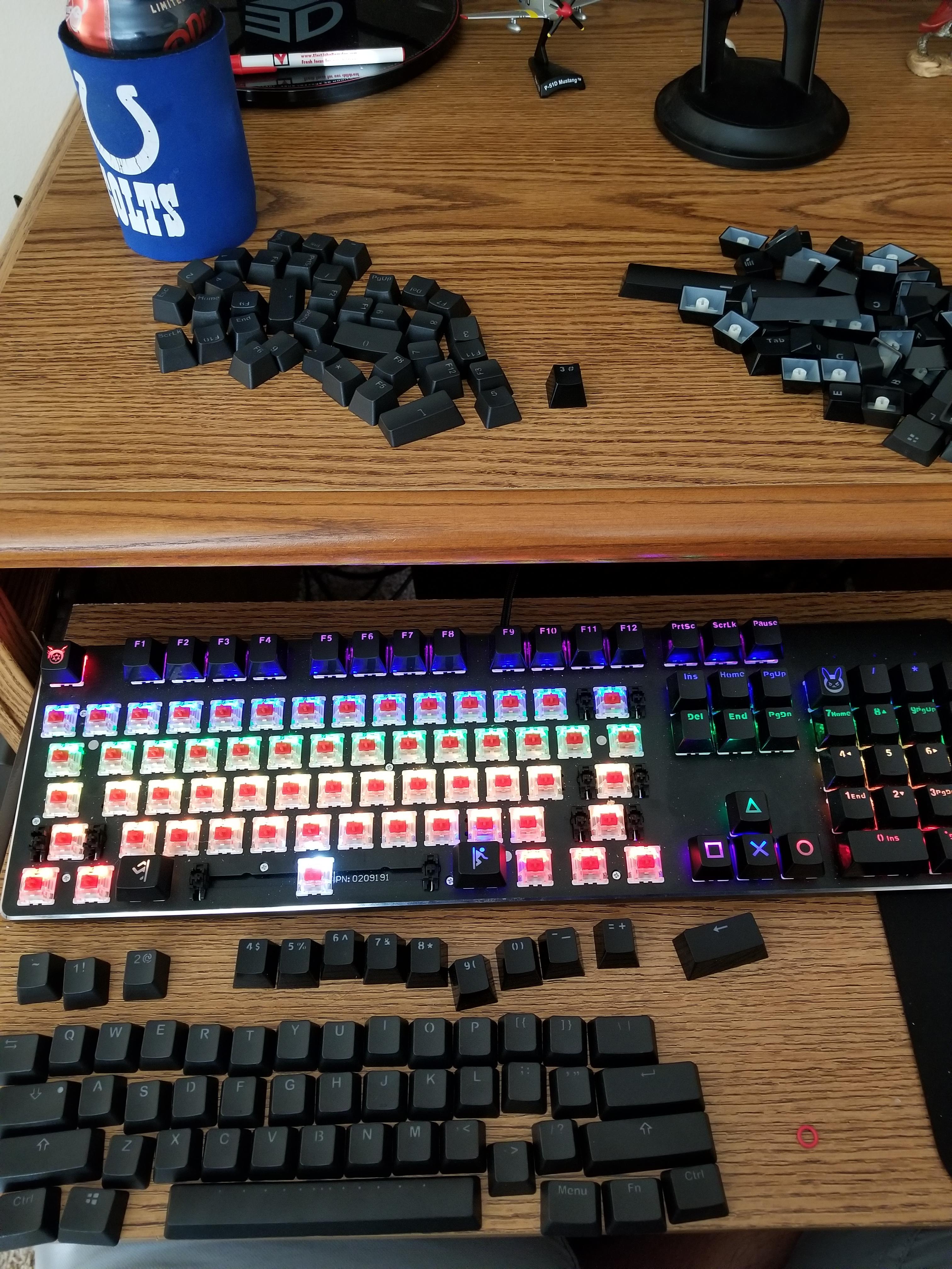 New keycaps = time to clean keyboard r/MechanicalKeyboards
