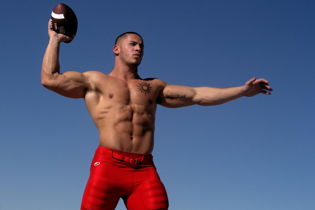 John Bronco : SimplySporty