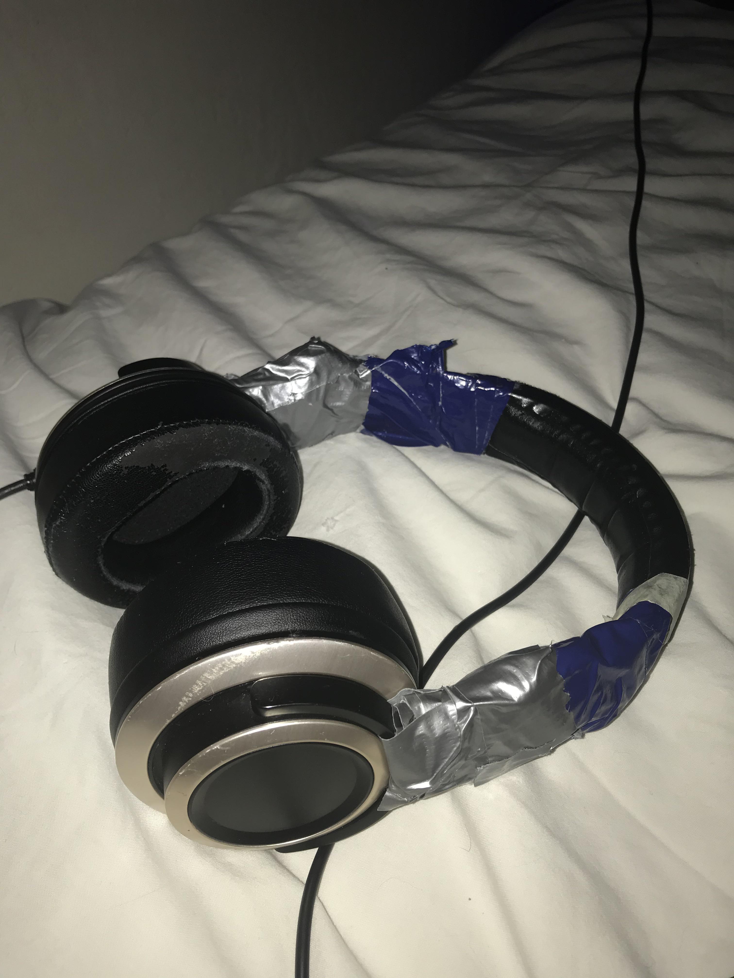 not to flex, but here’s my beautiful CB1, strictly for black metal r