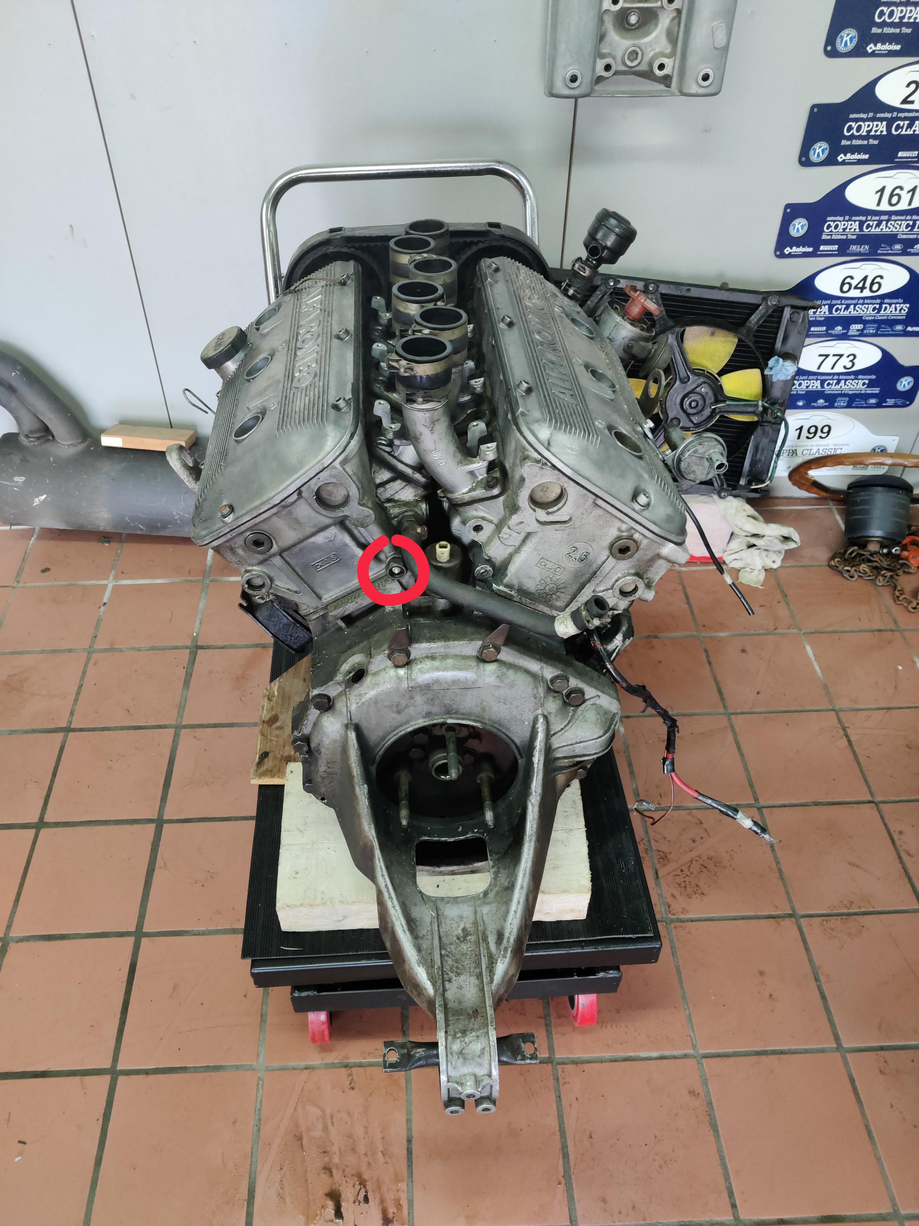 Sensor broke while pulling the engine out, anybody an idea which sensor