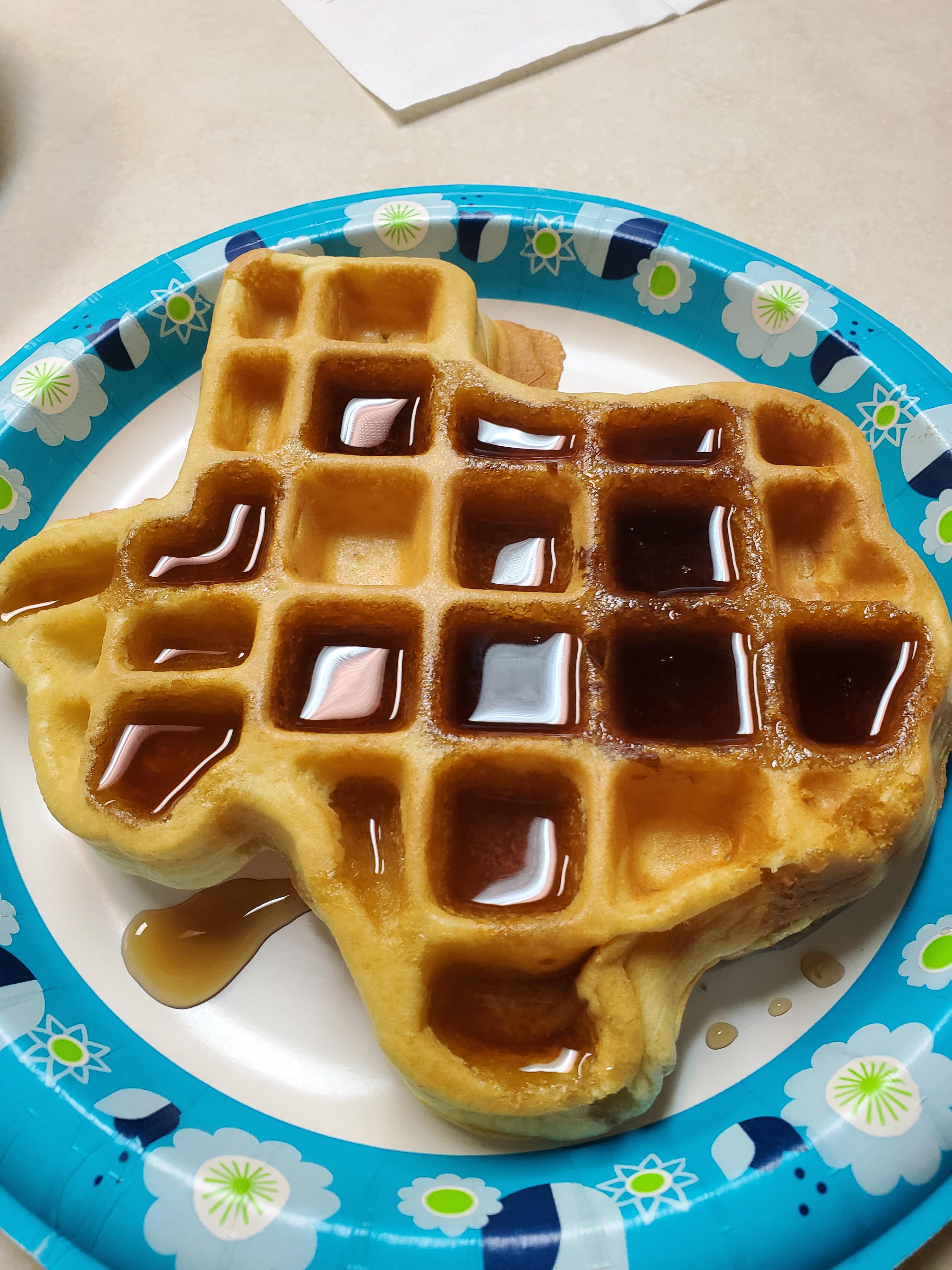 [I ate] a texas shaped waffle in Conroe r/TexasShapedWaffles