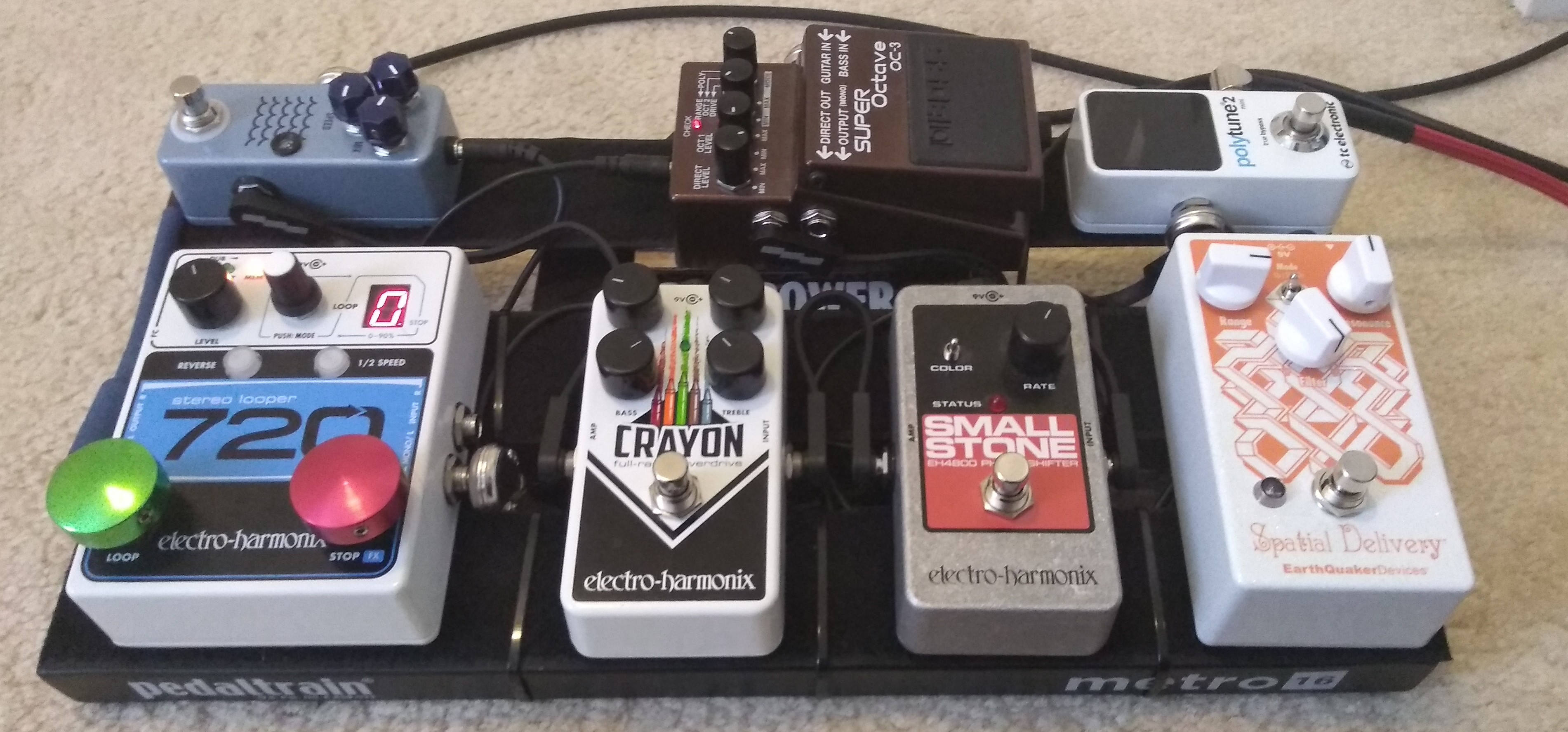 [NPBD] Pedaltrain Metro 16, my first fancy board r/guitarpedals