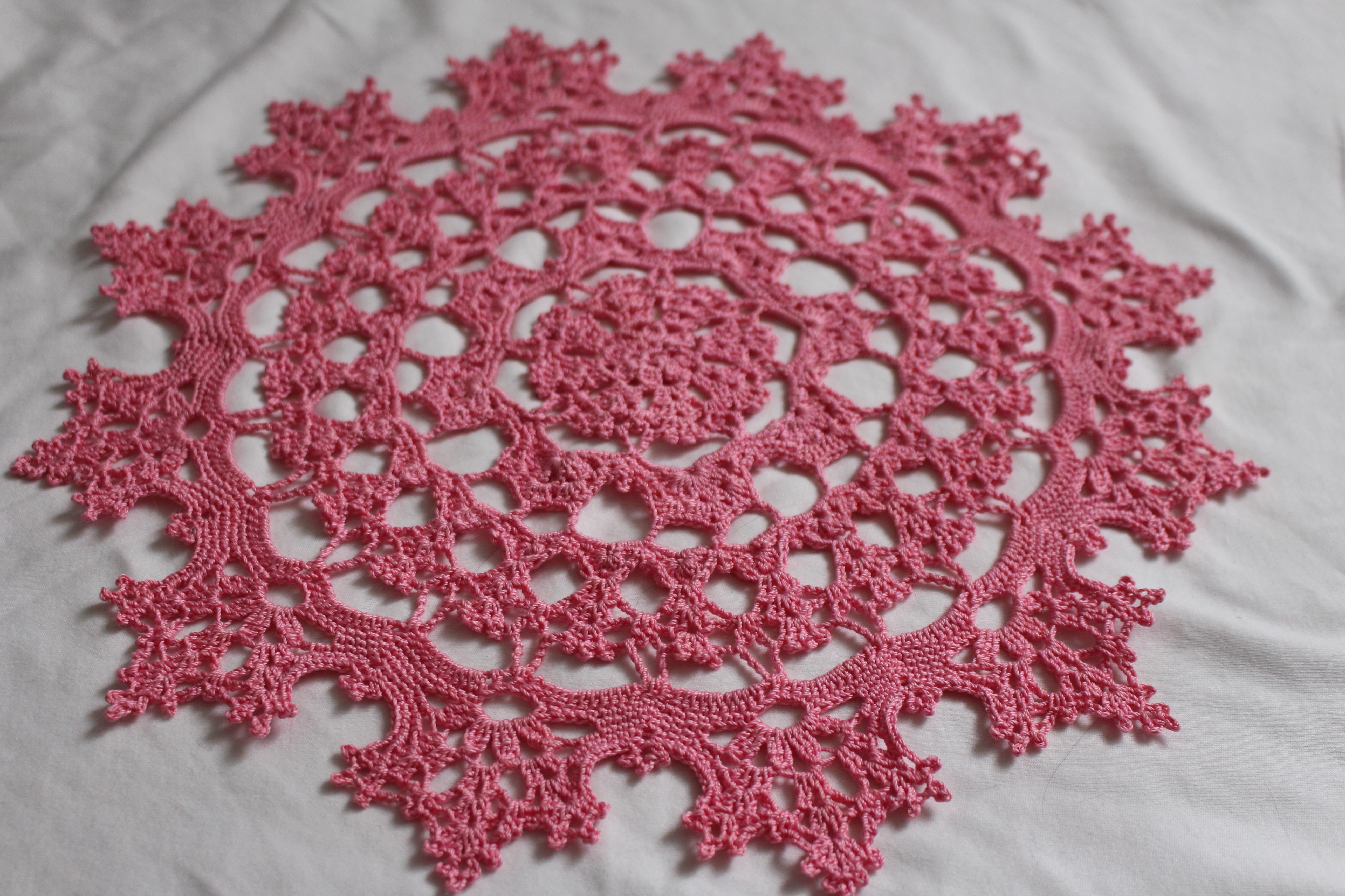 Wisteria doily r/crochet