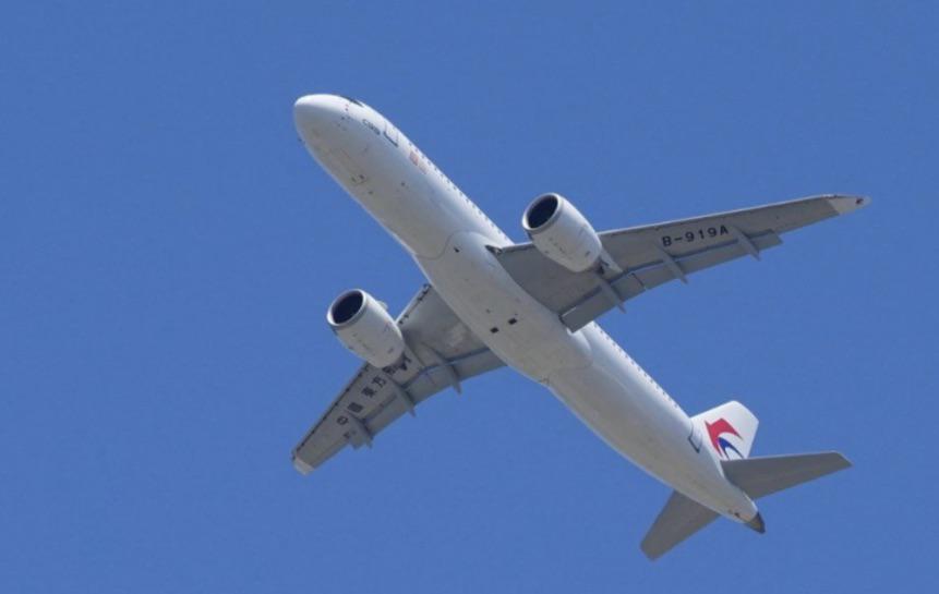 C919 (first Chinese commercial plane) first commercial flight r/aviation
