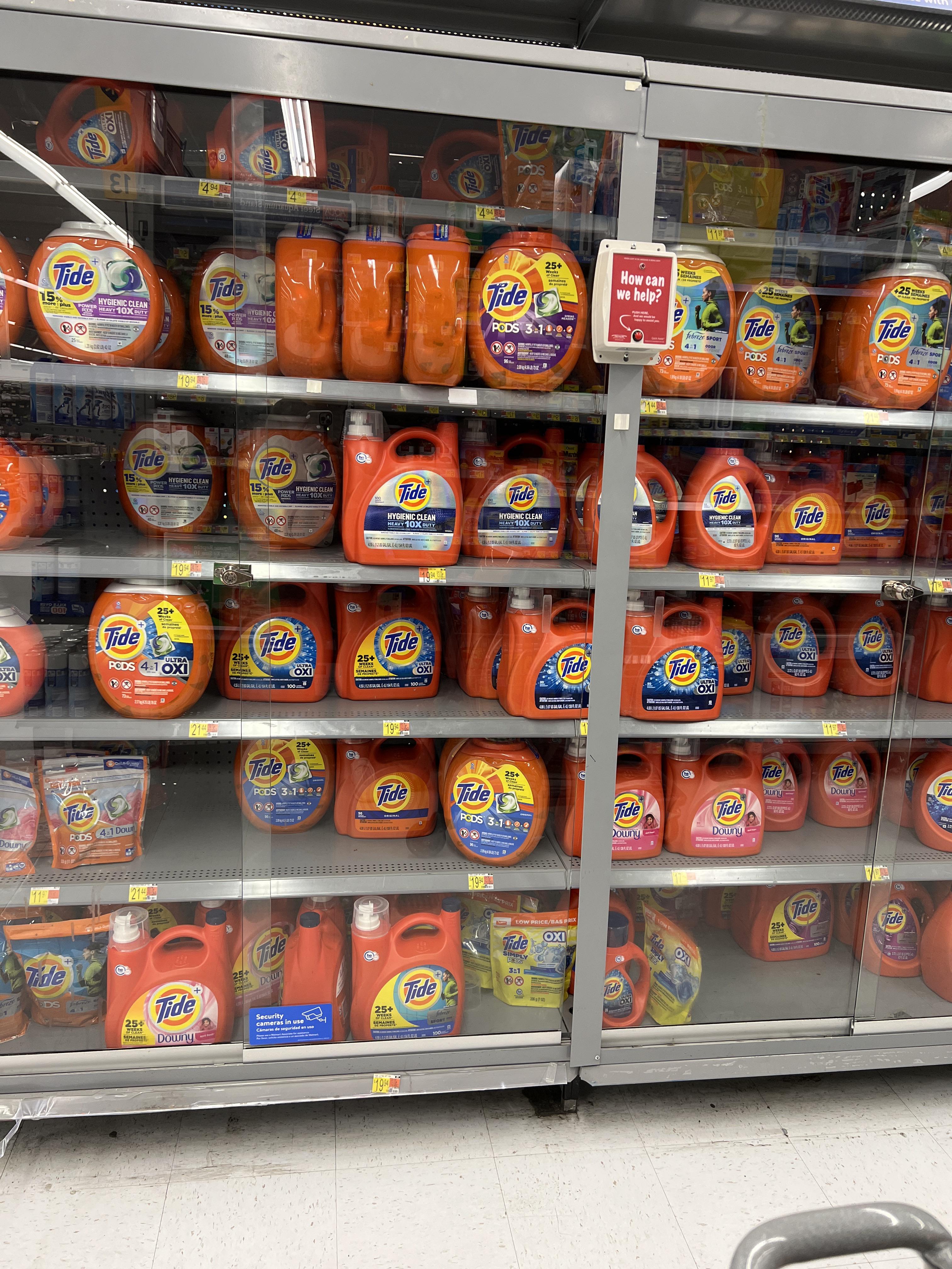 DETERGENT JAIL FUCKS UP MY SHOPPING TIME. 🙄 Been waiting for 10 minutes