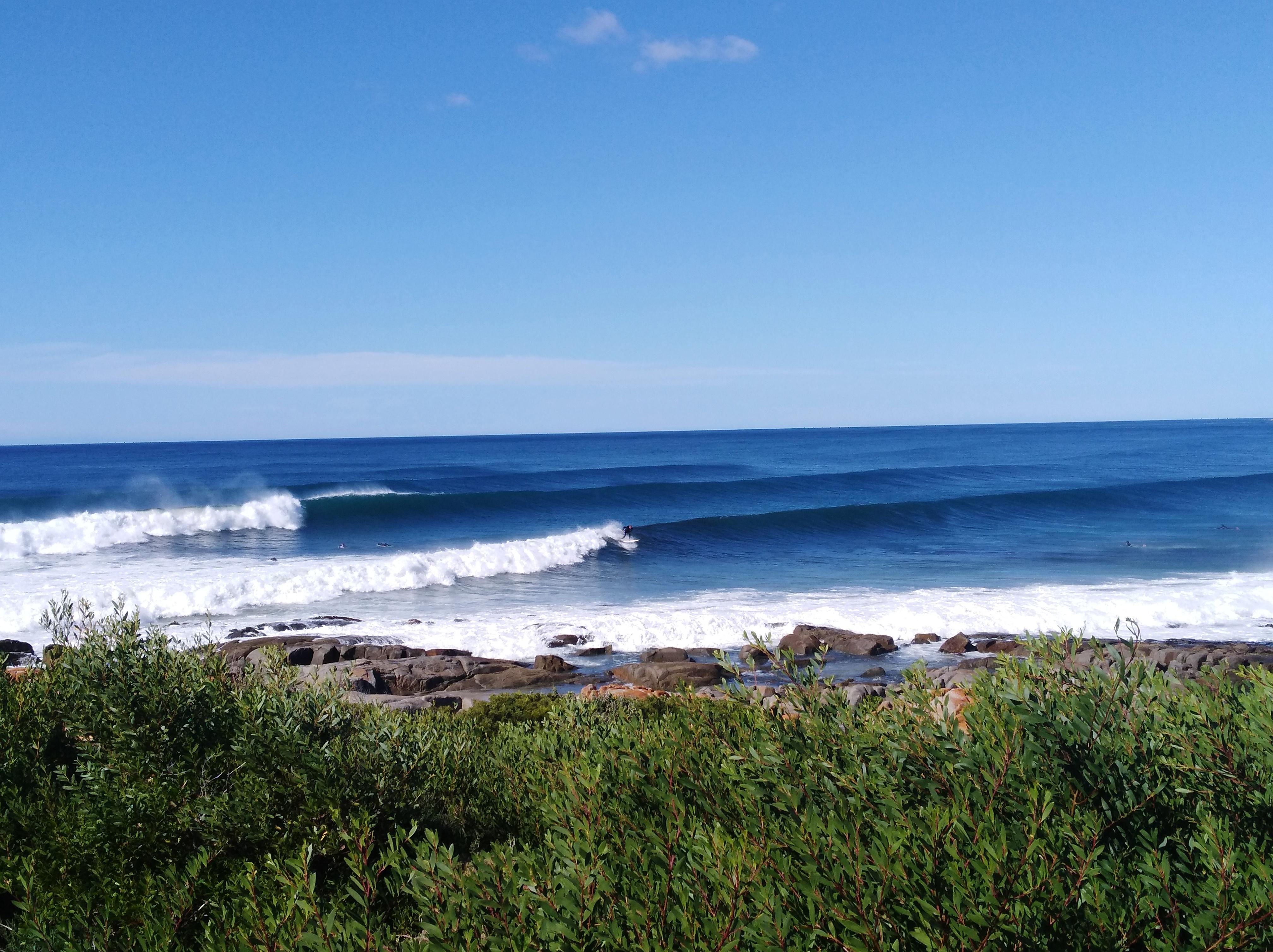 Nice Swell East Coast Tasmania r/surfing