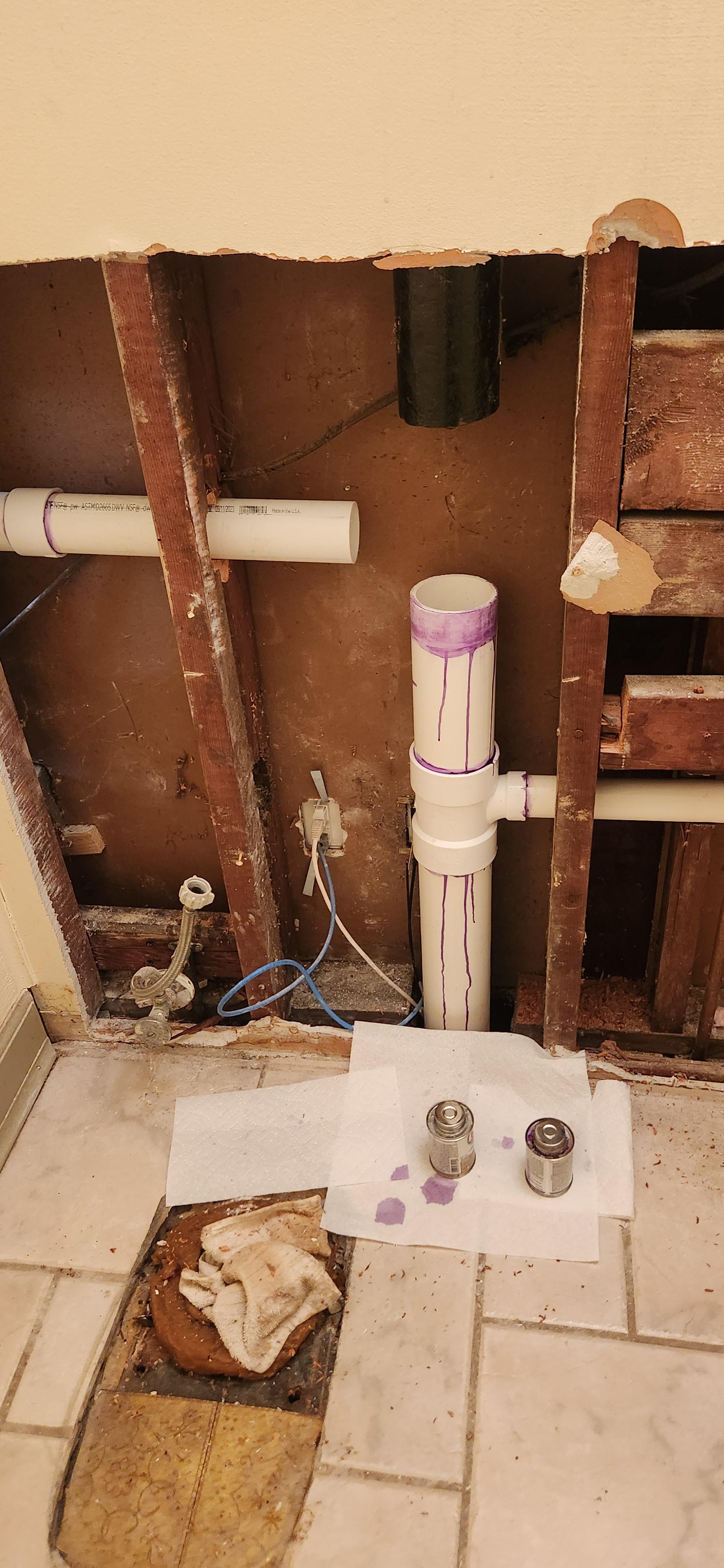 How can I remove glue from a PVC pipe so that I can reglue a fitting? r/Plumbing