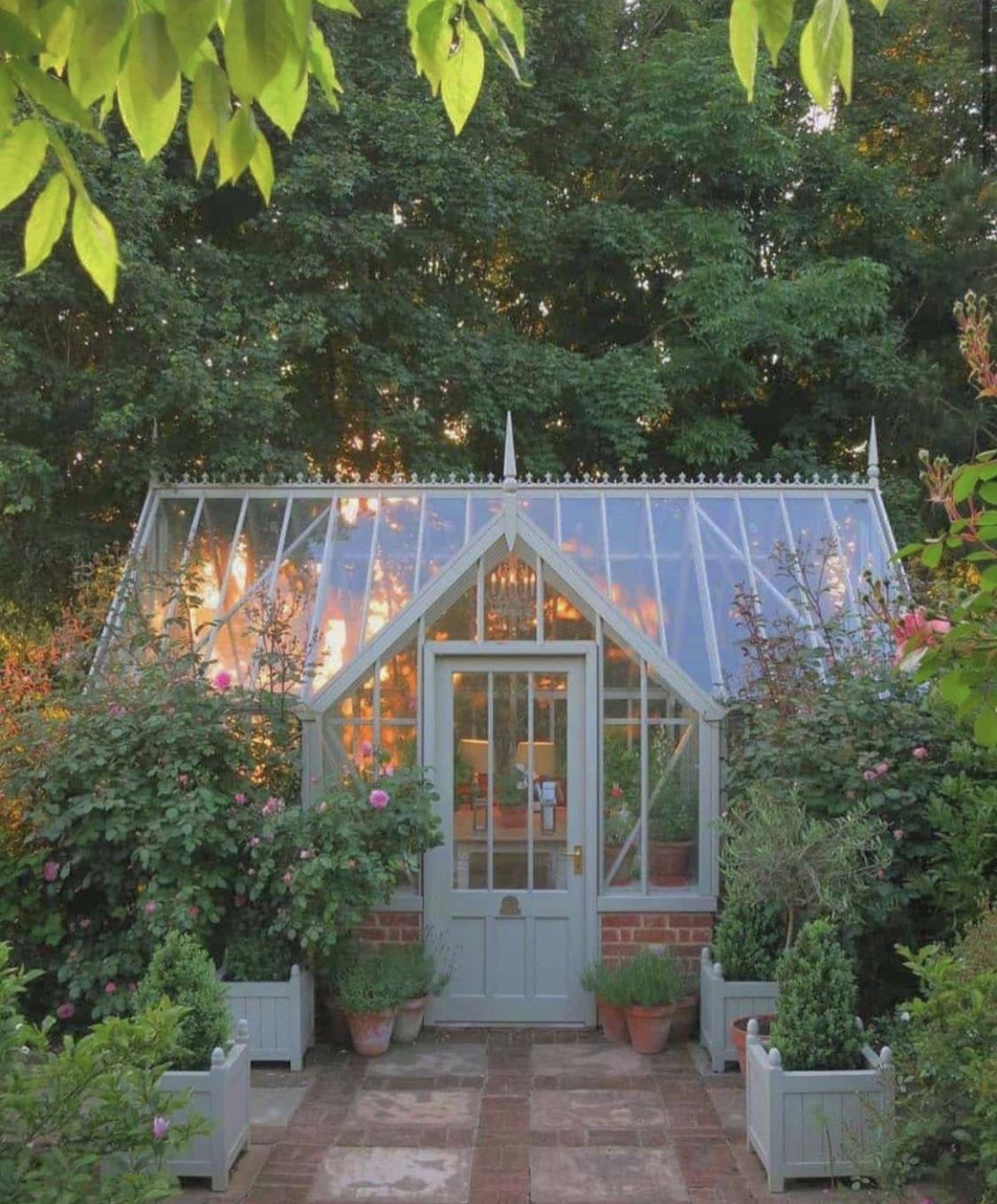 What would you grow in your cottage gardens? 🌱 r/cottagecore