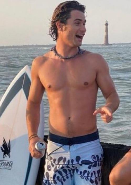 Chase Stokes : ShirtlessCelebMen