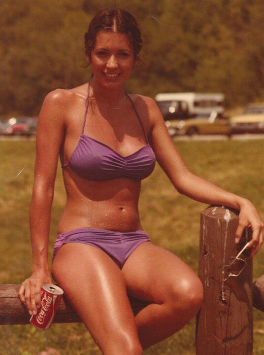 When the girl next door was a stone cold FOX! r/70s