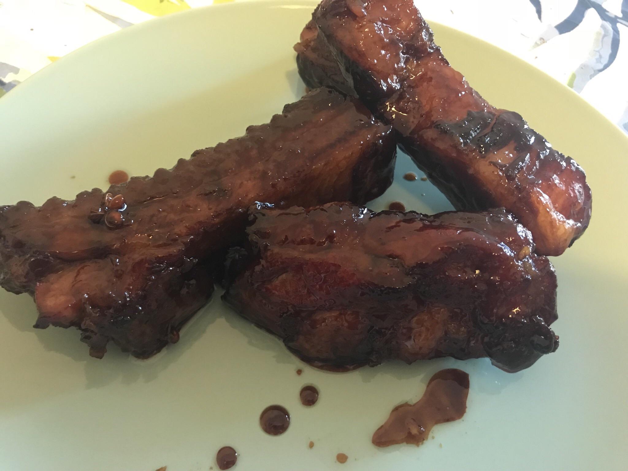 [Homemade] Sticky ribs with soy sauce, honey and ginger. r/food