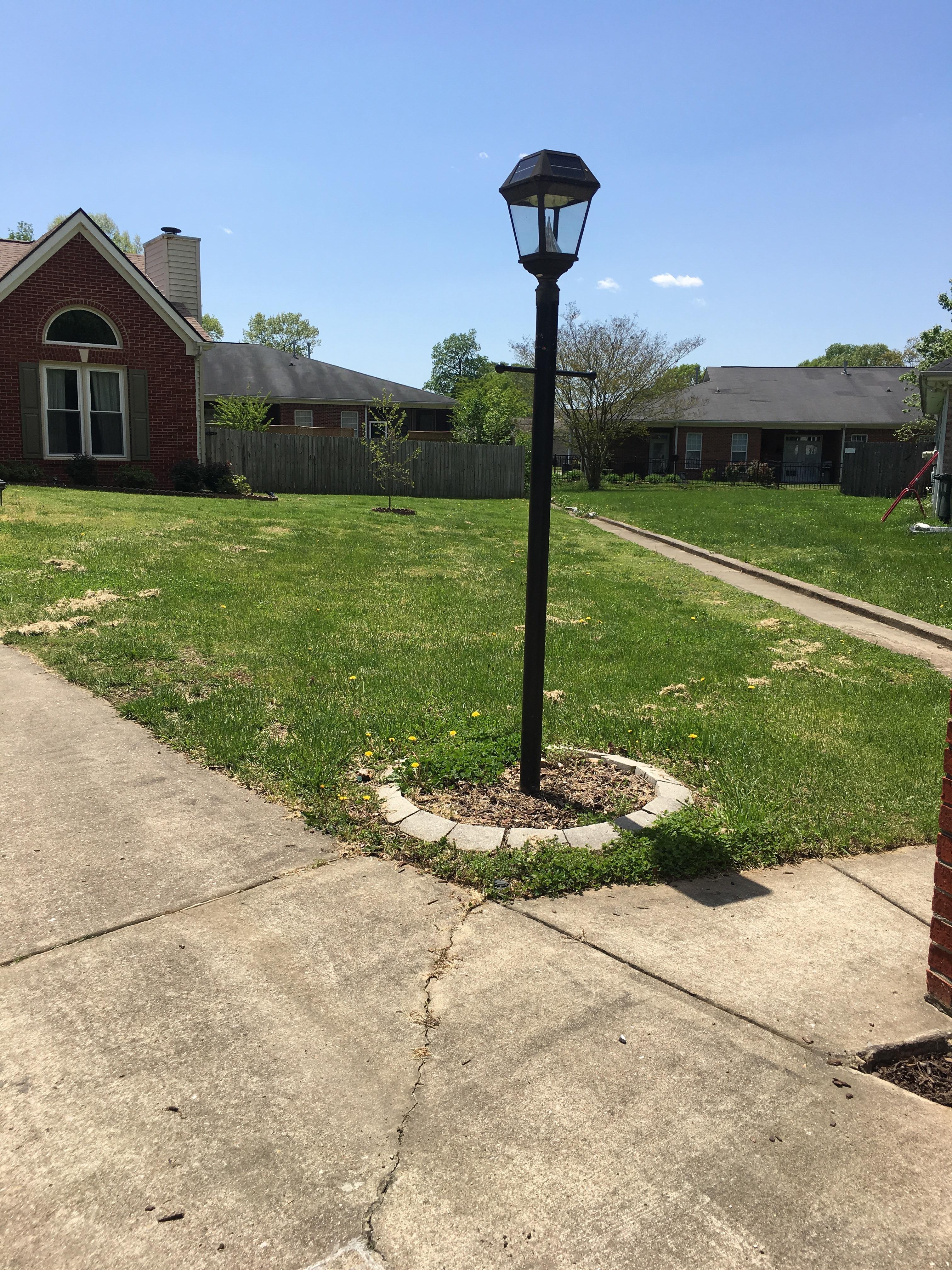 Looking for for area near mailbox and lamp post