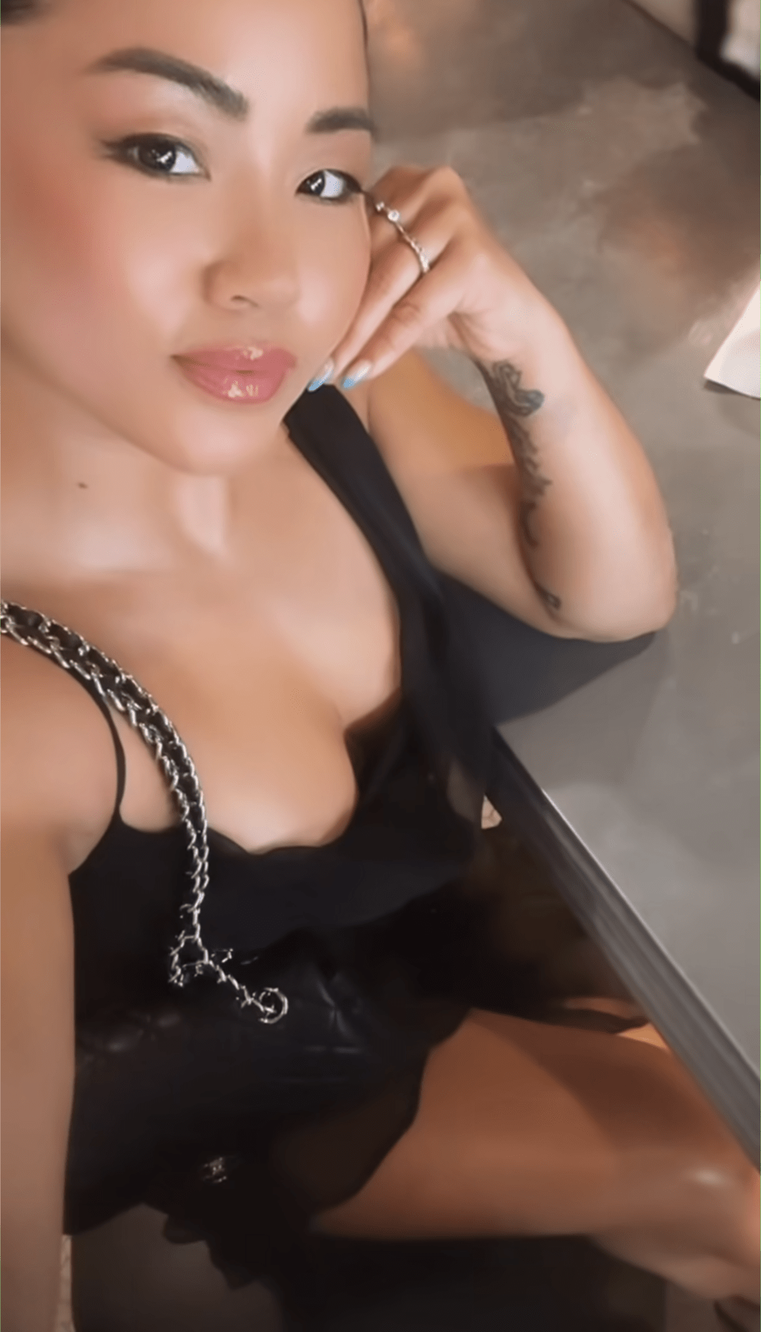 Bi Nguyen S37 : SurvivorBeauties