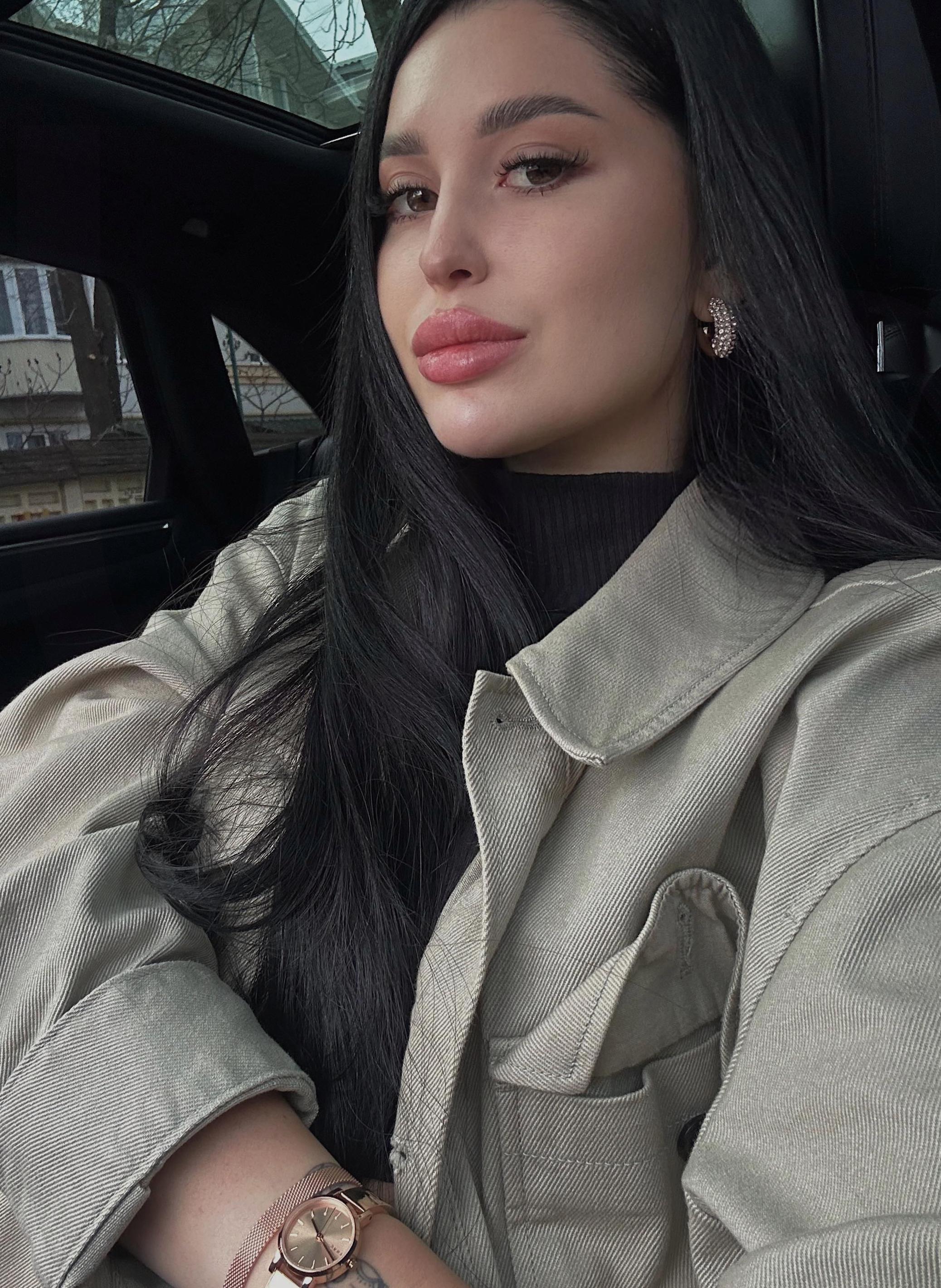 I love sitting around the house naked : Asians_Nude