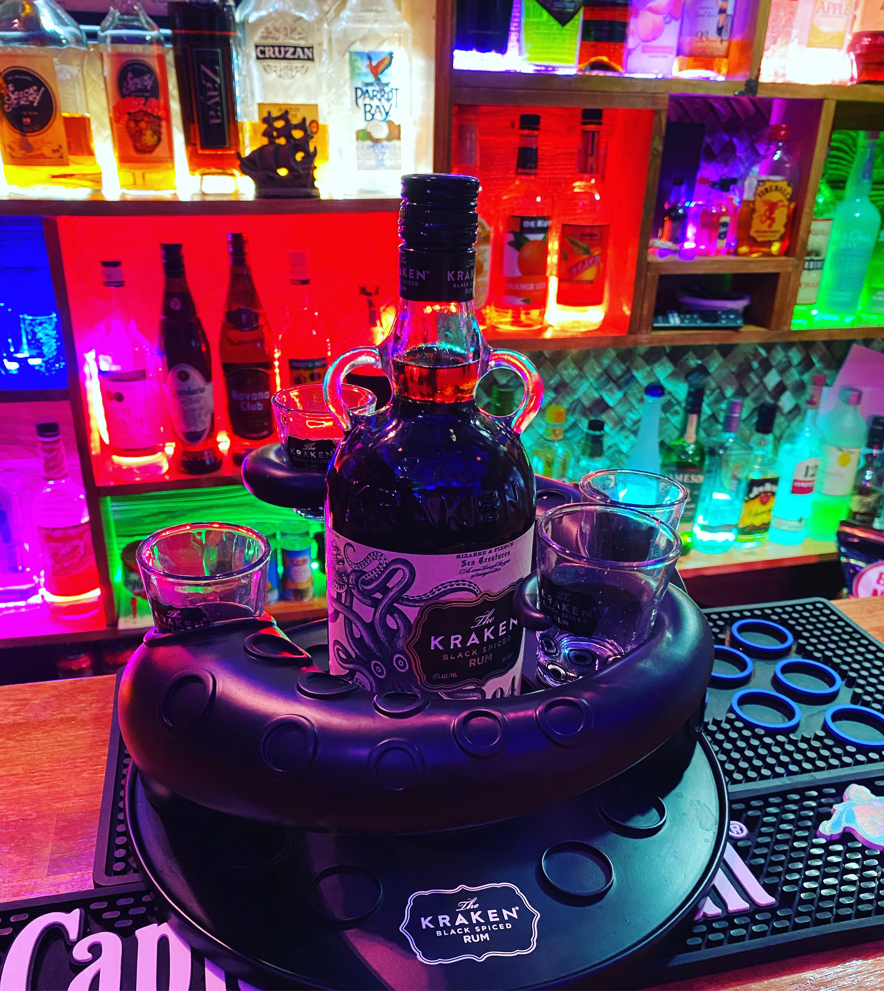 Just unboxed this shot holder Kraken sent me for free. Not the greatest