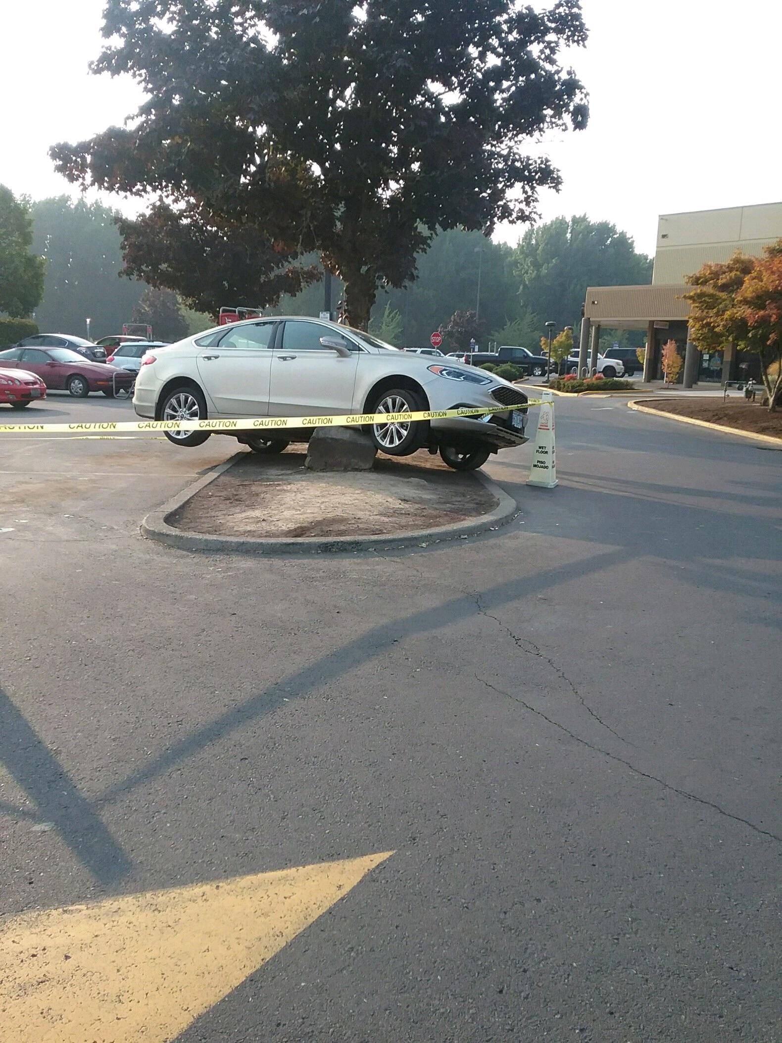 How to leave a parking lot : r/therewasanattempt