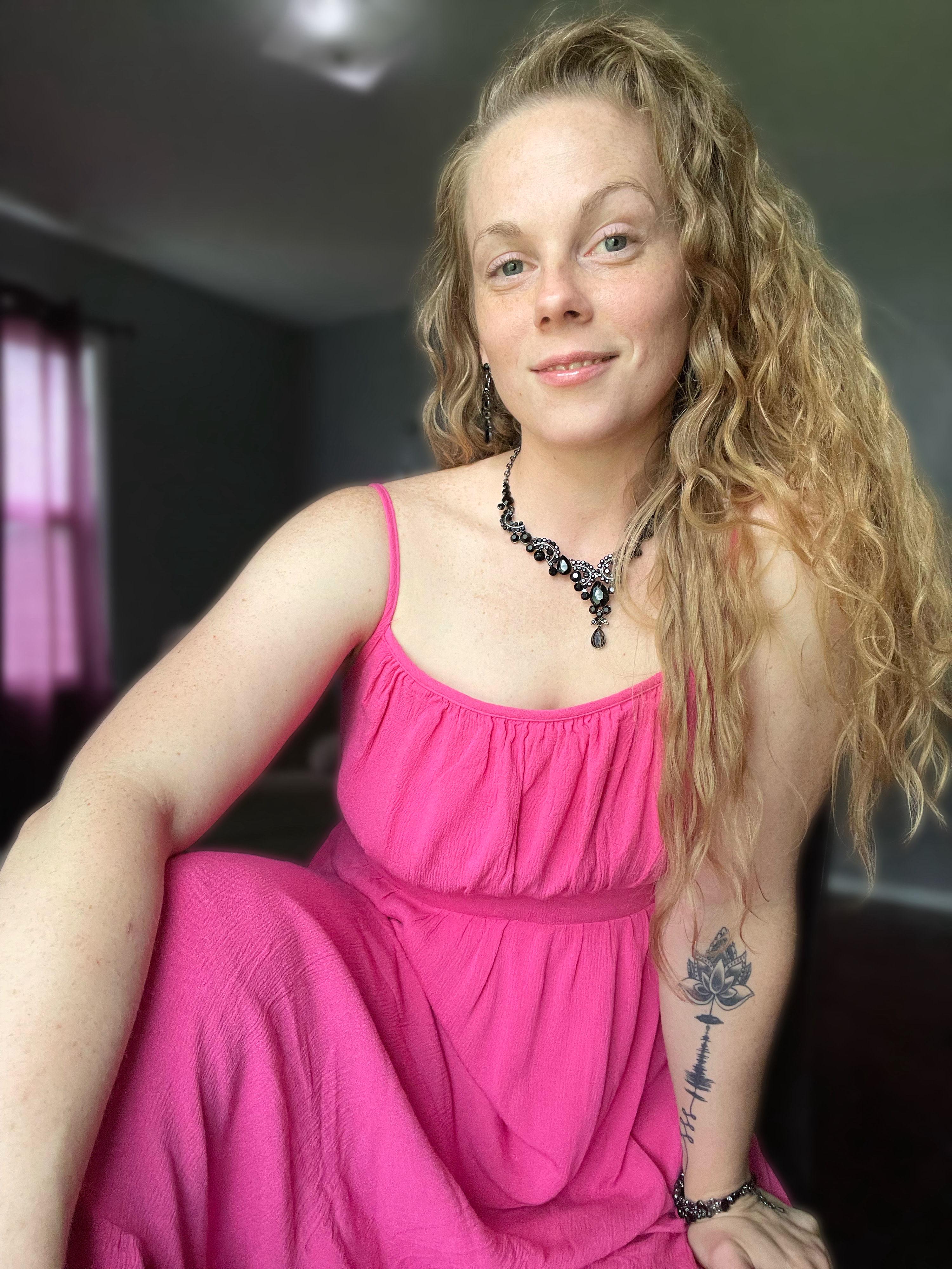 Empowered Amputee (u/Amputeelove) - Reddit