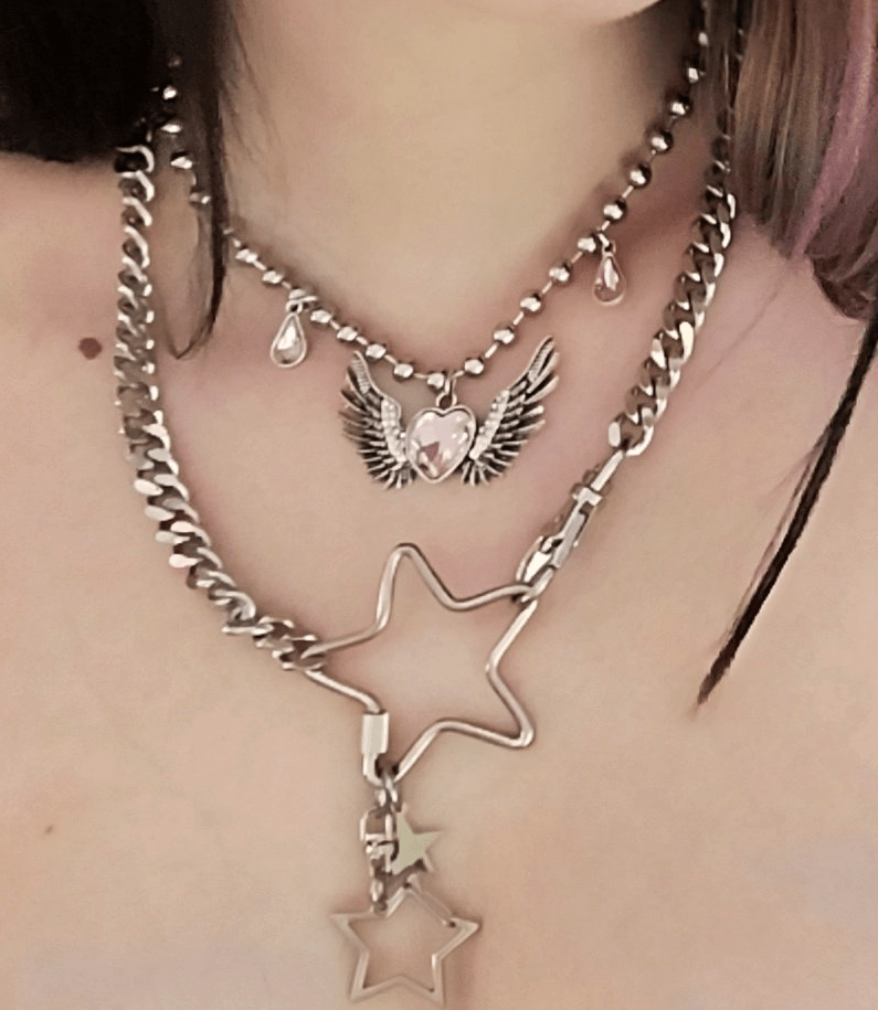 I can't find this necklace anywhere. Anyone know where I can buy this