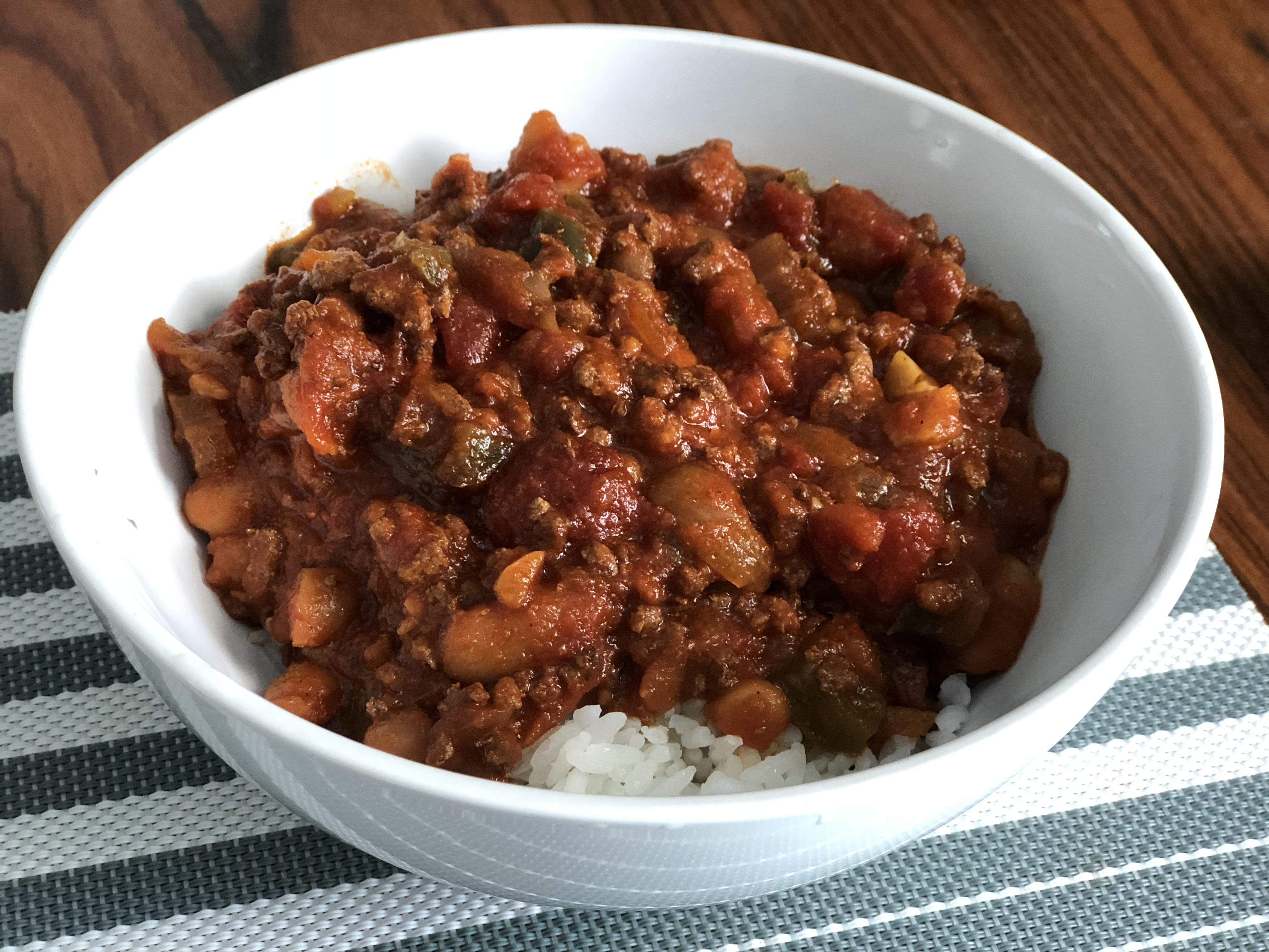 [homemade] beef chilli with white rice r/food