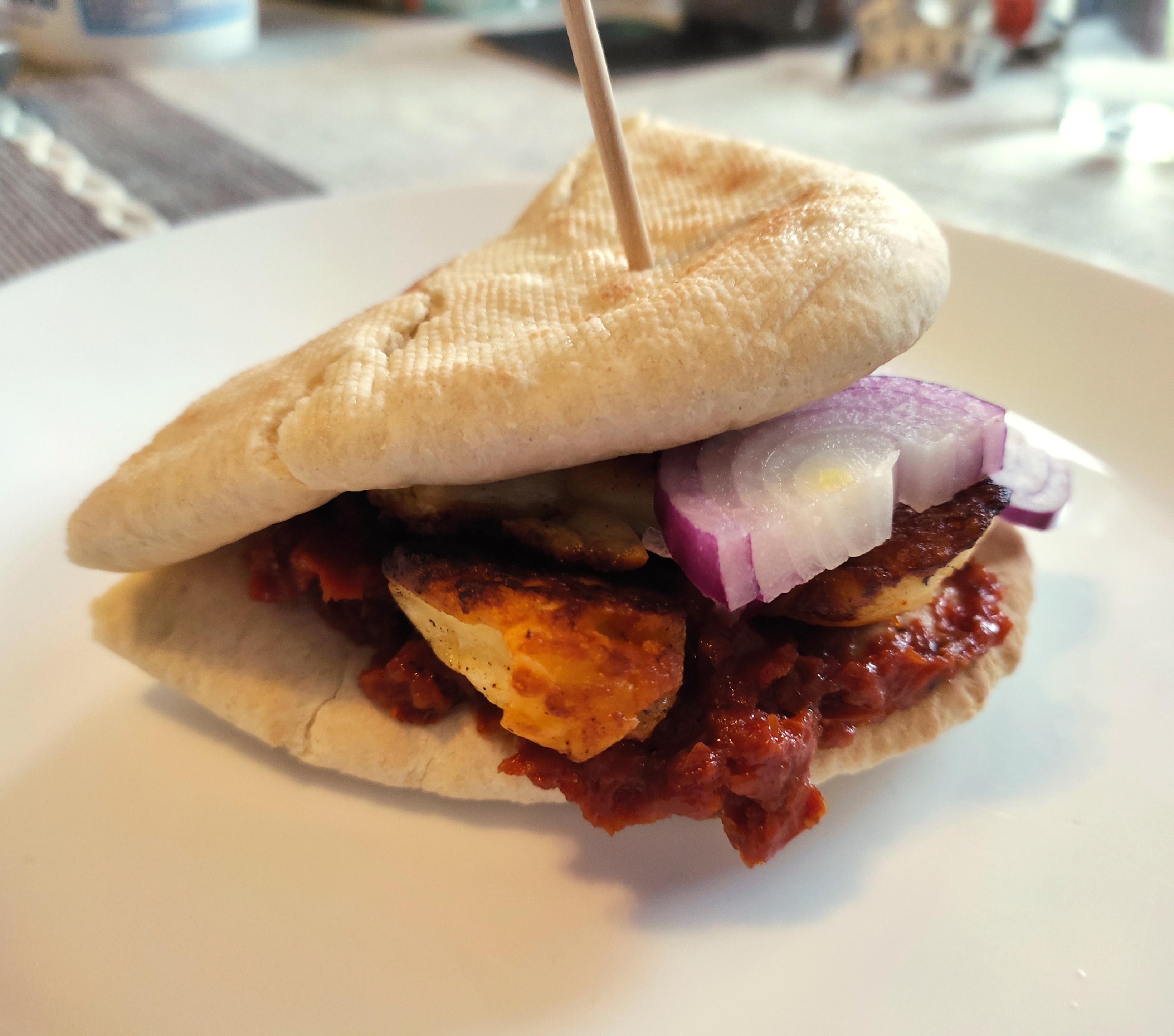 Halloumi Pita r/VegetarischKochen