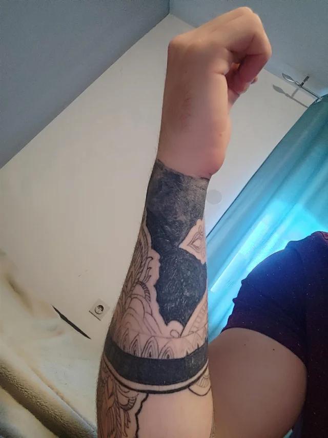 are these tattoos fixable with some fix ups? (like extending some letters). what are your honest