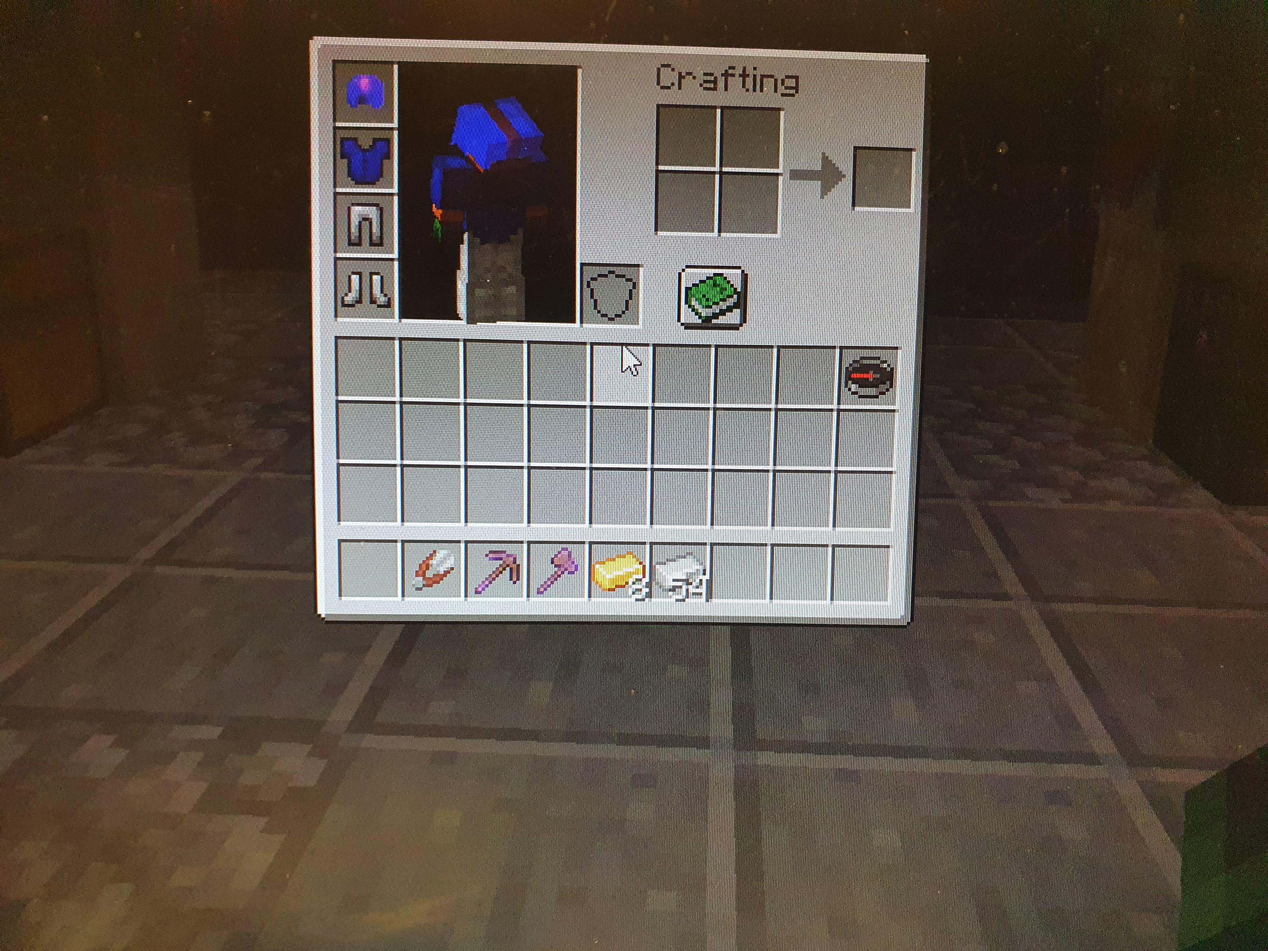 Playing bedwars when my sword decided to vanish r/Minecraft