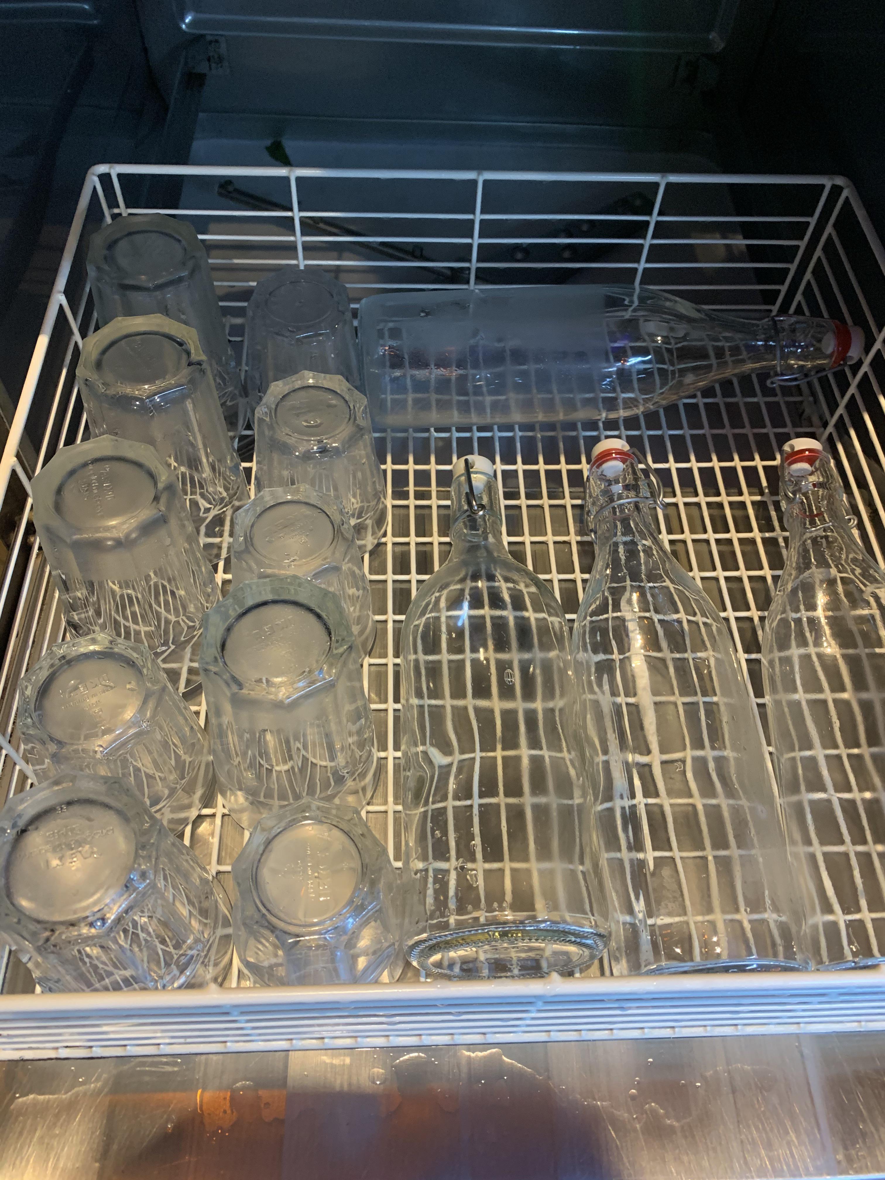 I organise the dishwasher in work like my inventory in Resi 4 r
