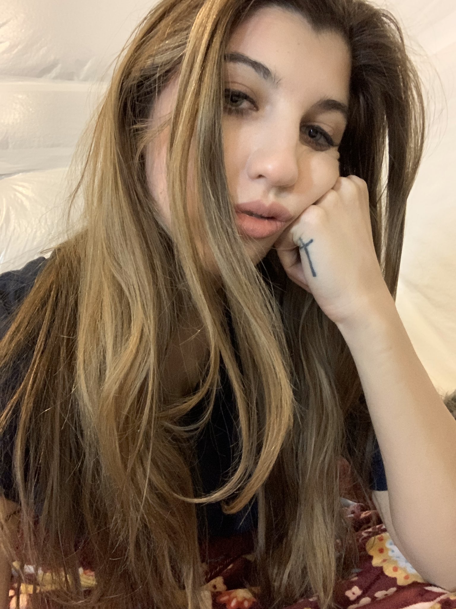 Frivvi 🤔 FrivolousFox