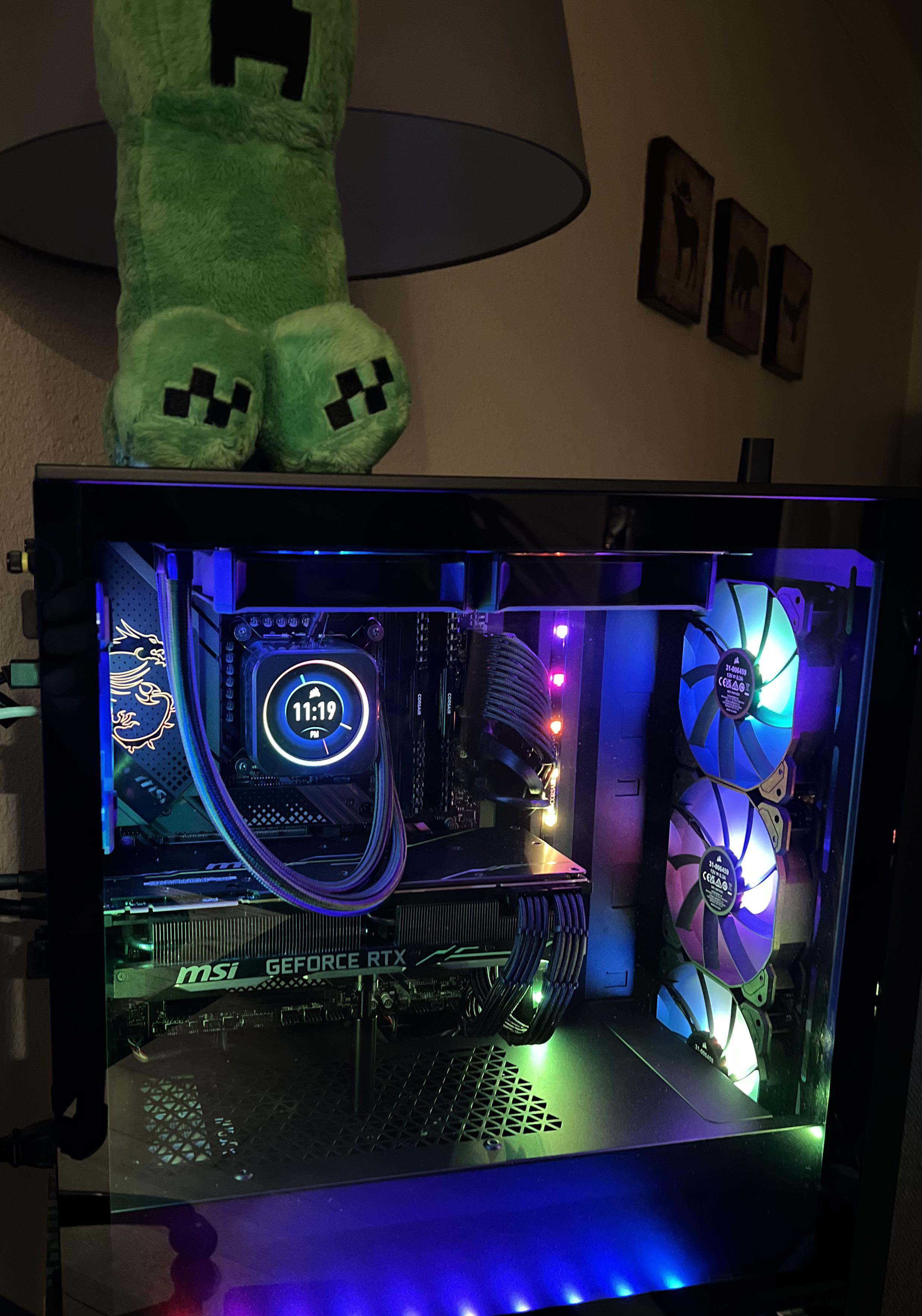 Corsair H100I Elite LCD Liquid Cooler LCD Constantly Freezes any tips