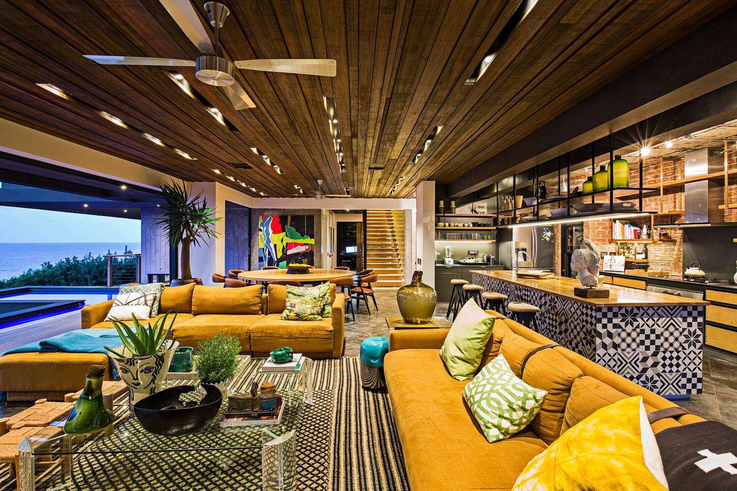 The living room in a luxury panoramic African house by Metropole