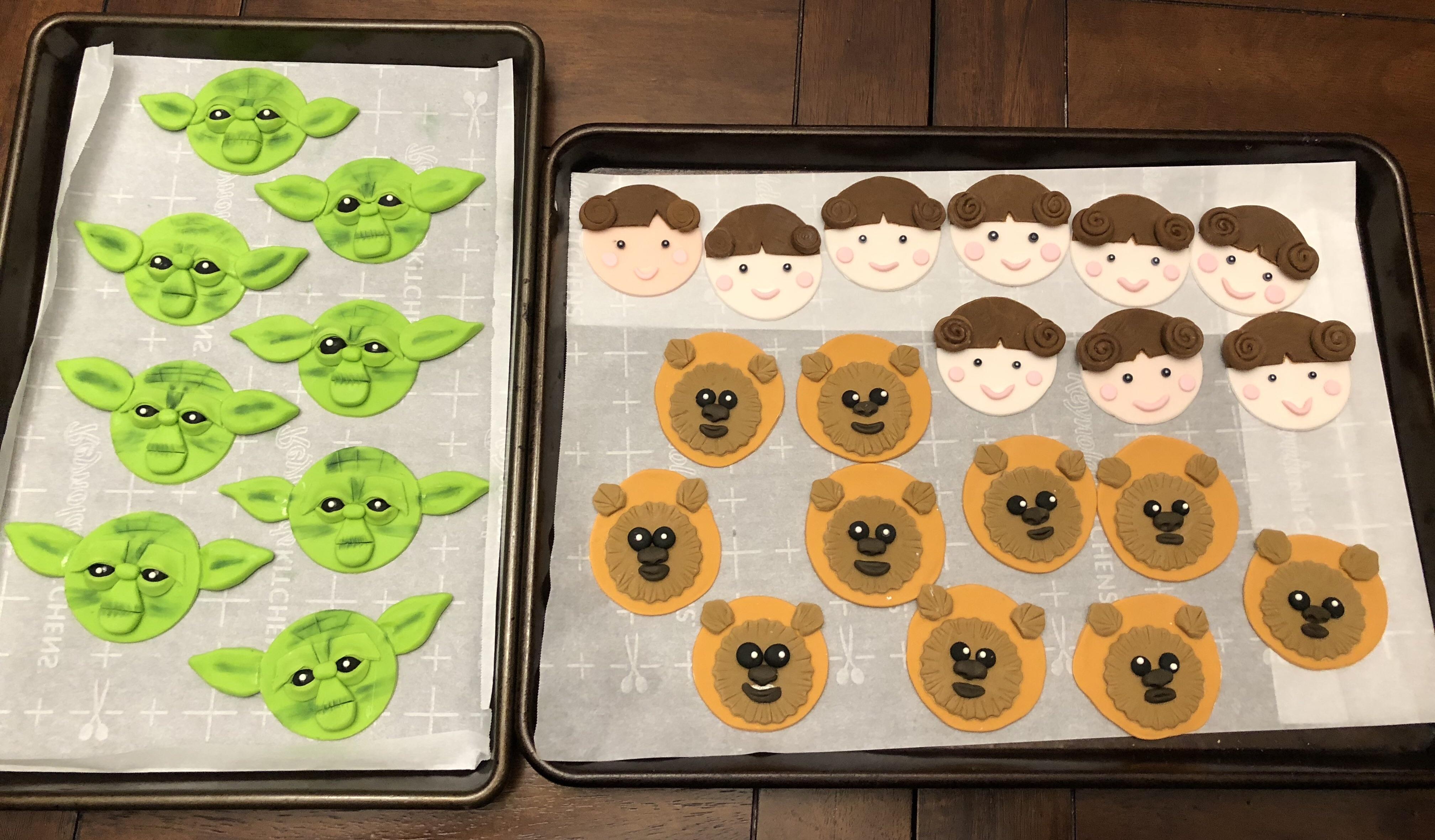 [Homemade] Cupcake Toppers r/food