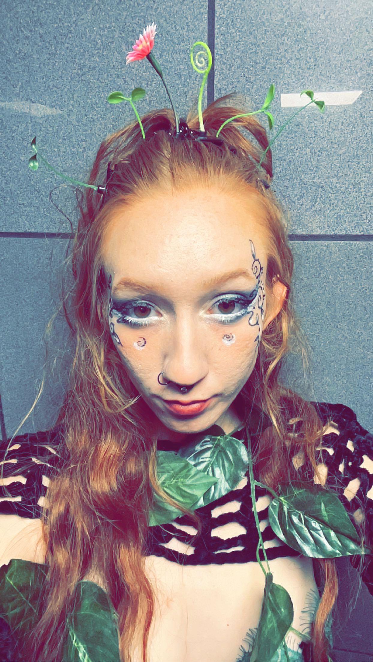 Poison Ivy, at your service : OnlyFans101
