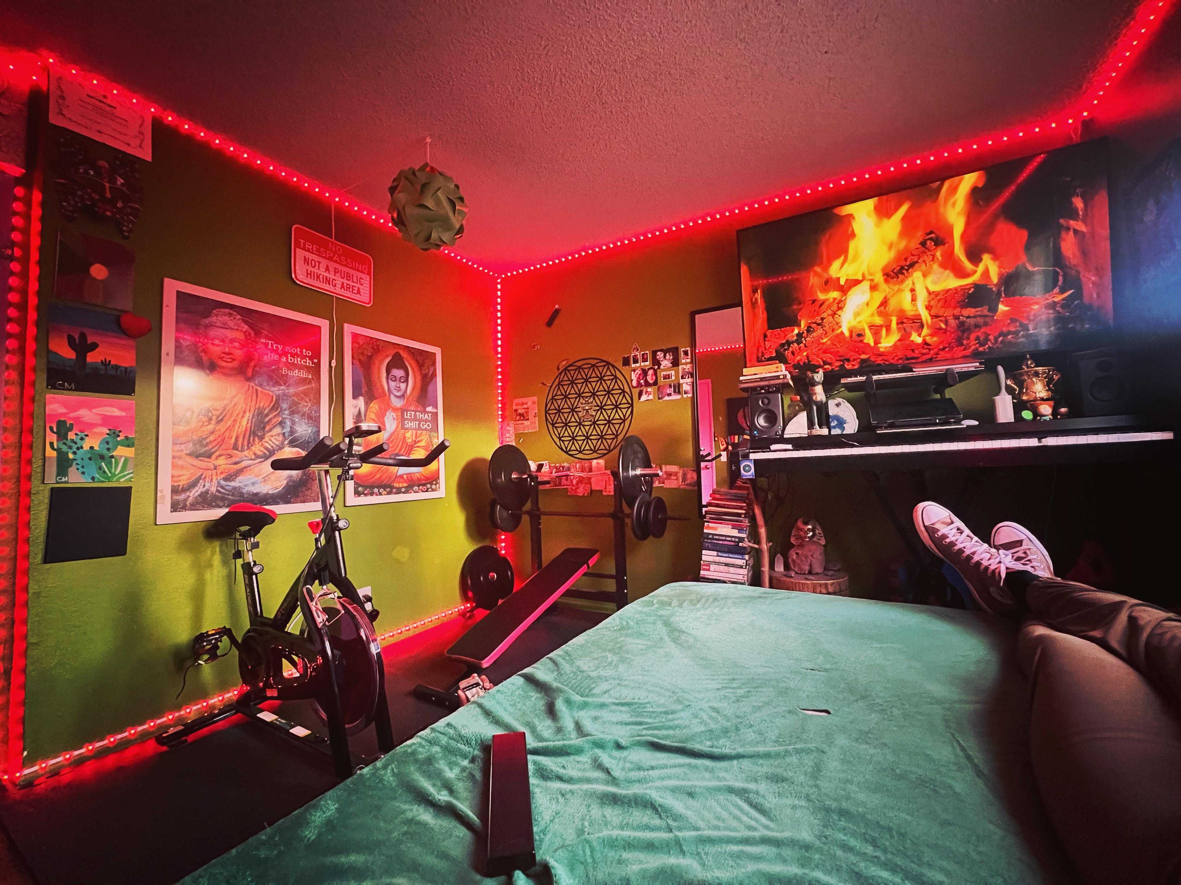 Rest r/malelivingspace