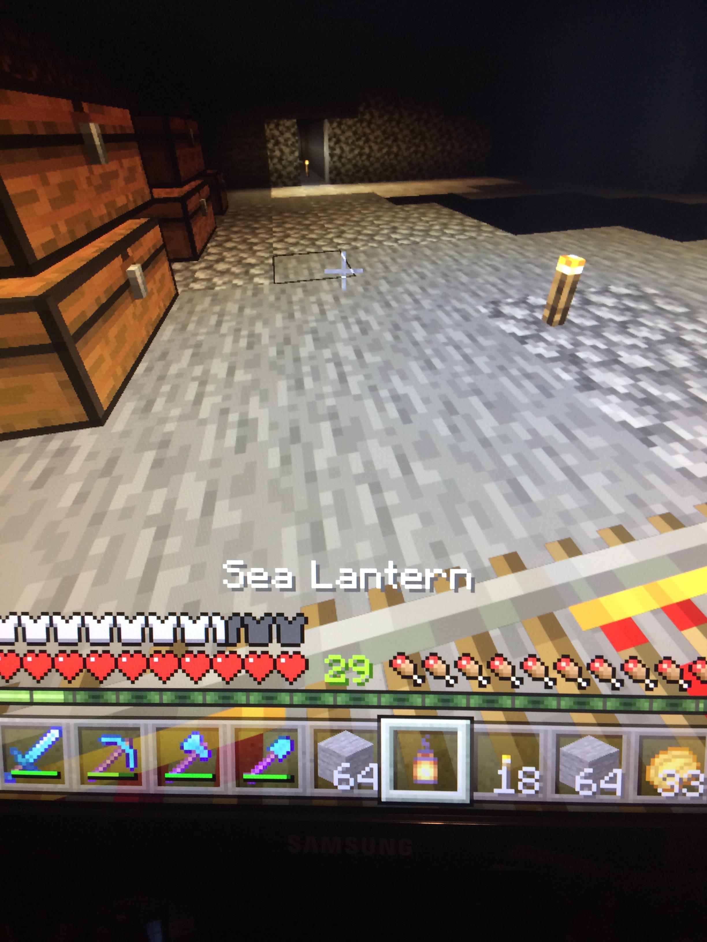 The lantern is called “Sea Lantern” in Minecraft Bedrock? r/Minecraft