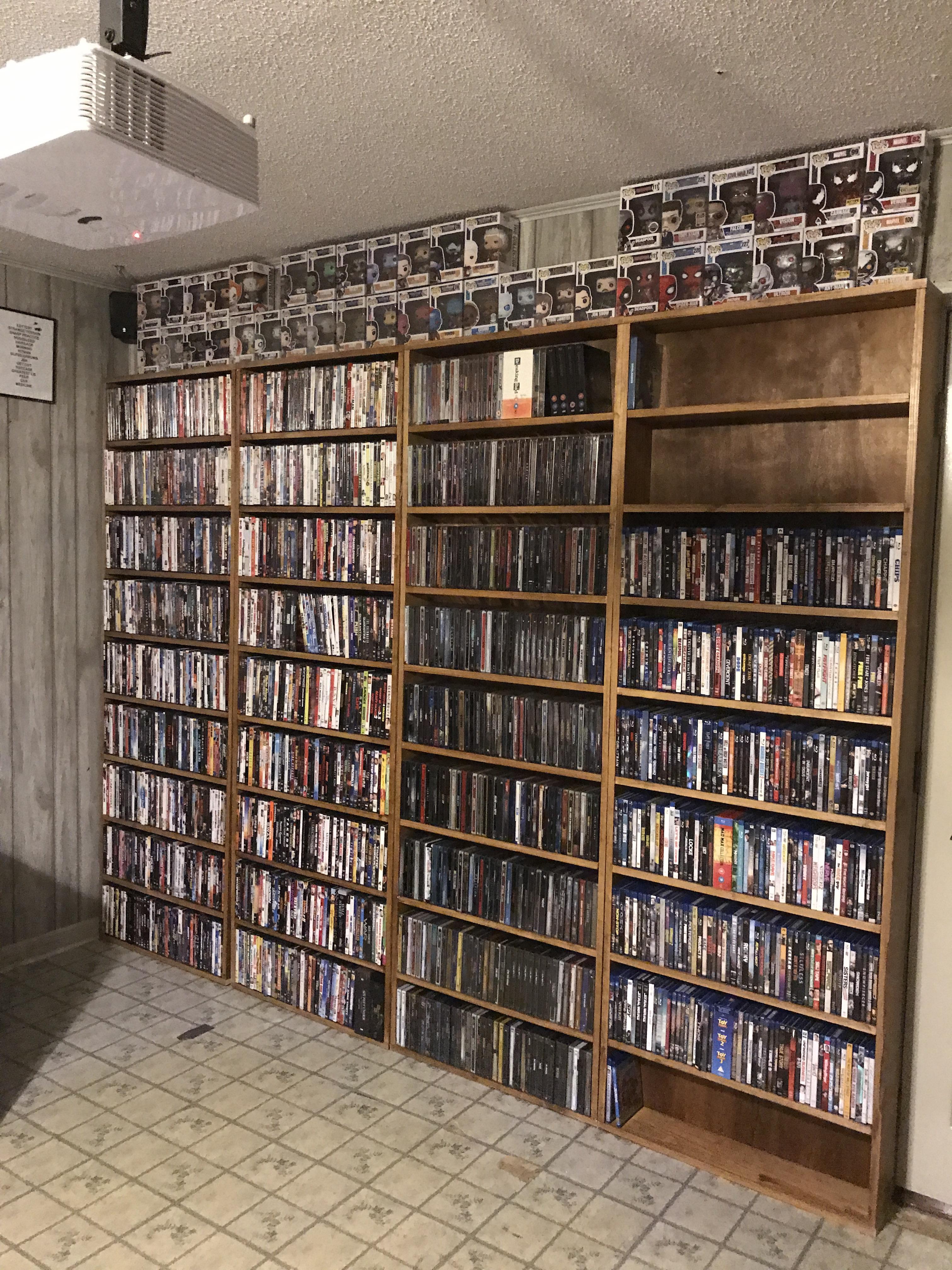 New movie shelves 👌🏻 r/Steelbooks
