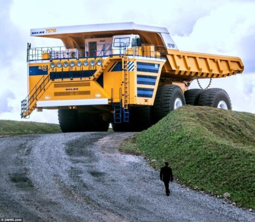 BelAZ 75710 Truck, the world's largest, highest payload capacity haul
