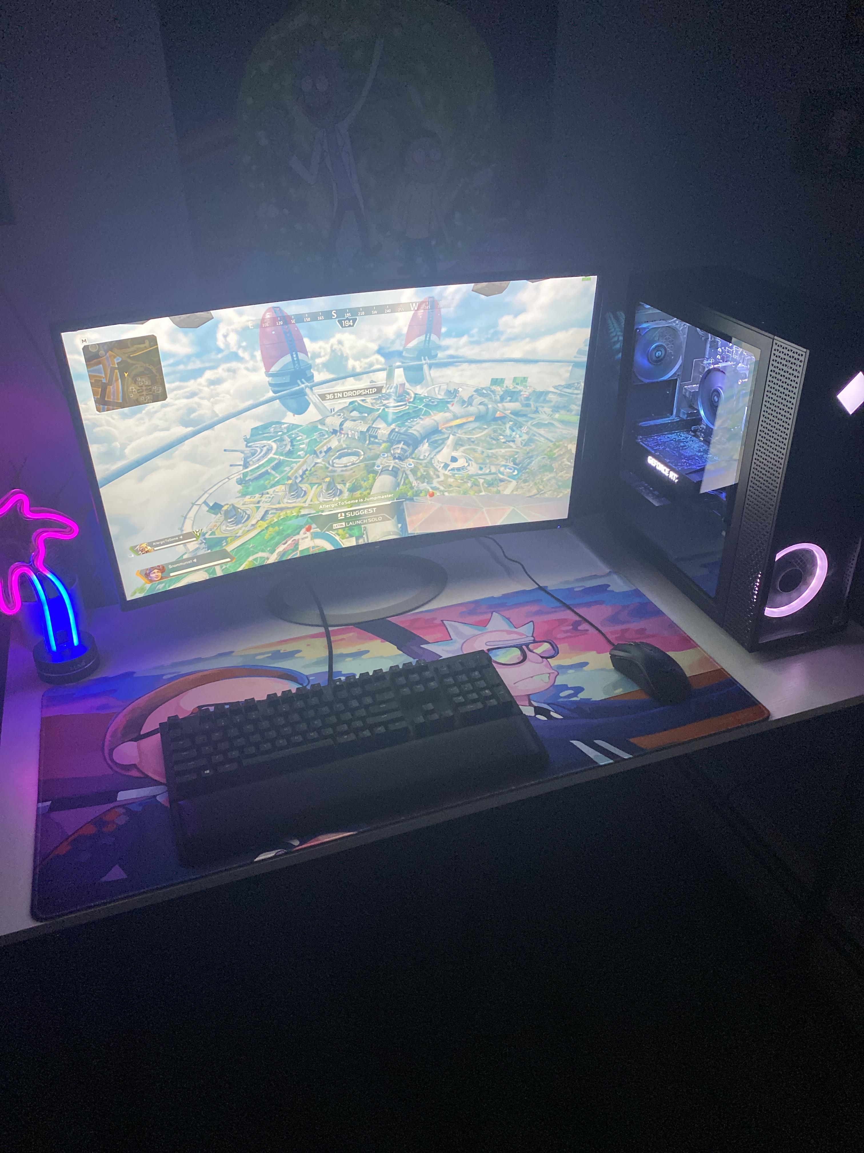 To all the people who told me to buy a pc. I finally did it. r/setups