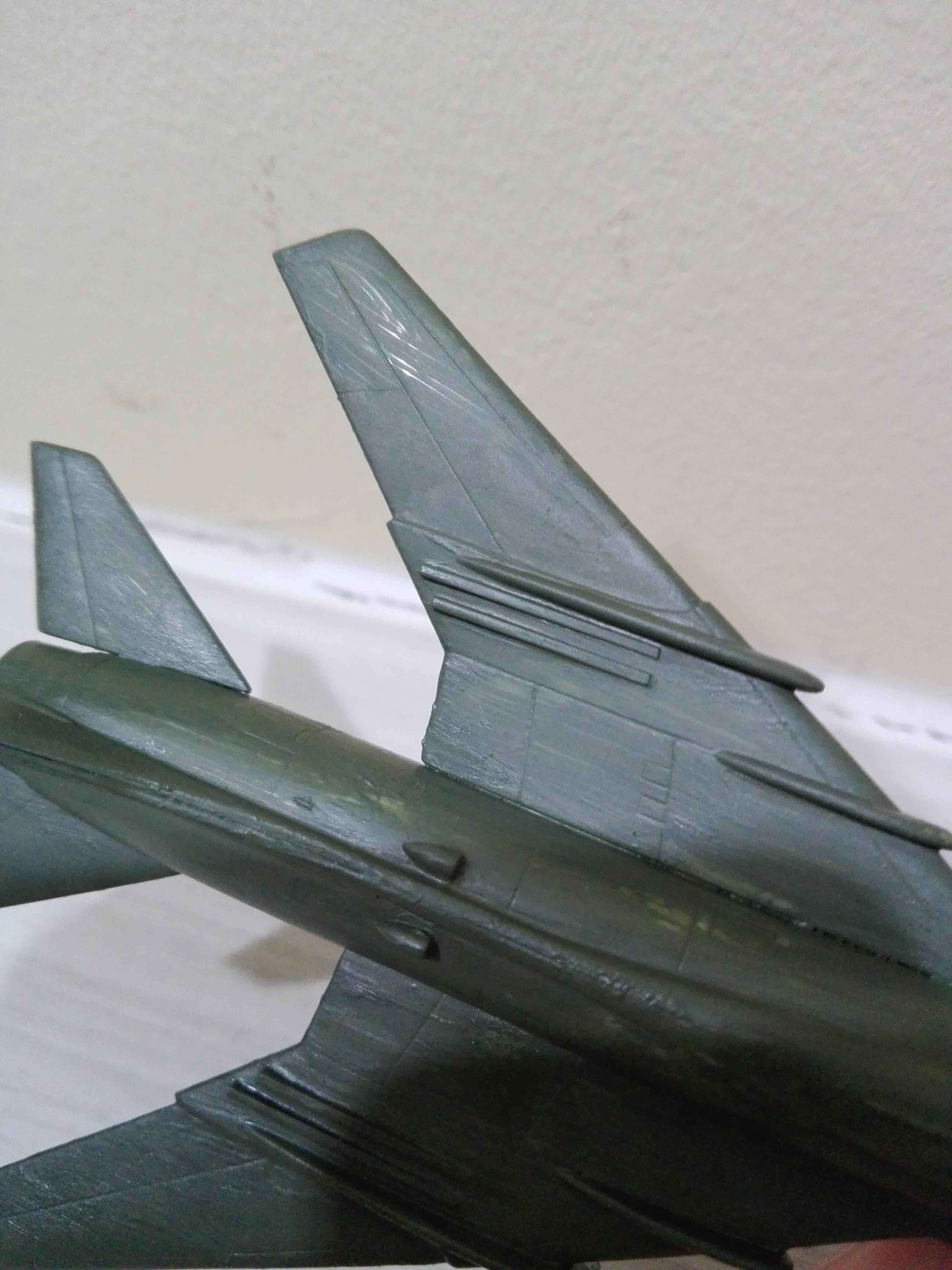 How do I thin Tamiya paints for brush painting? r/modelmakers