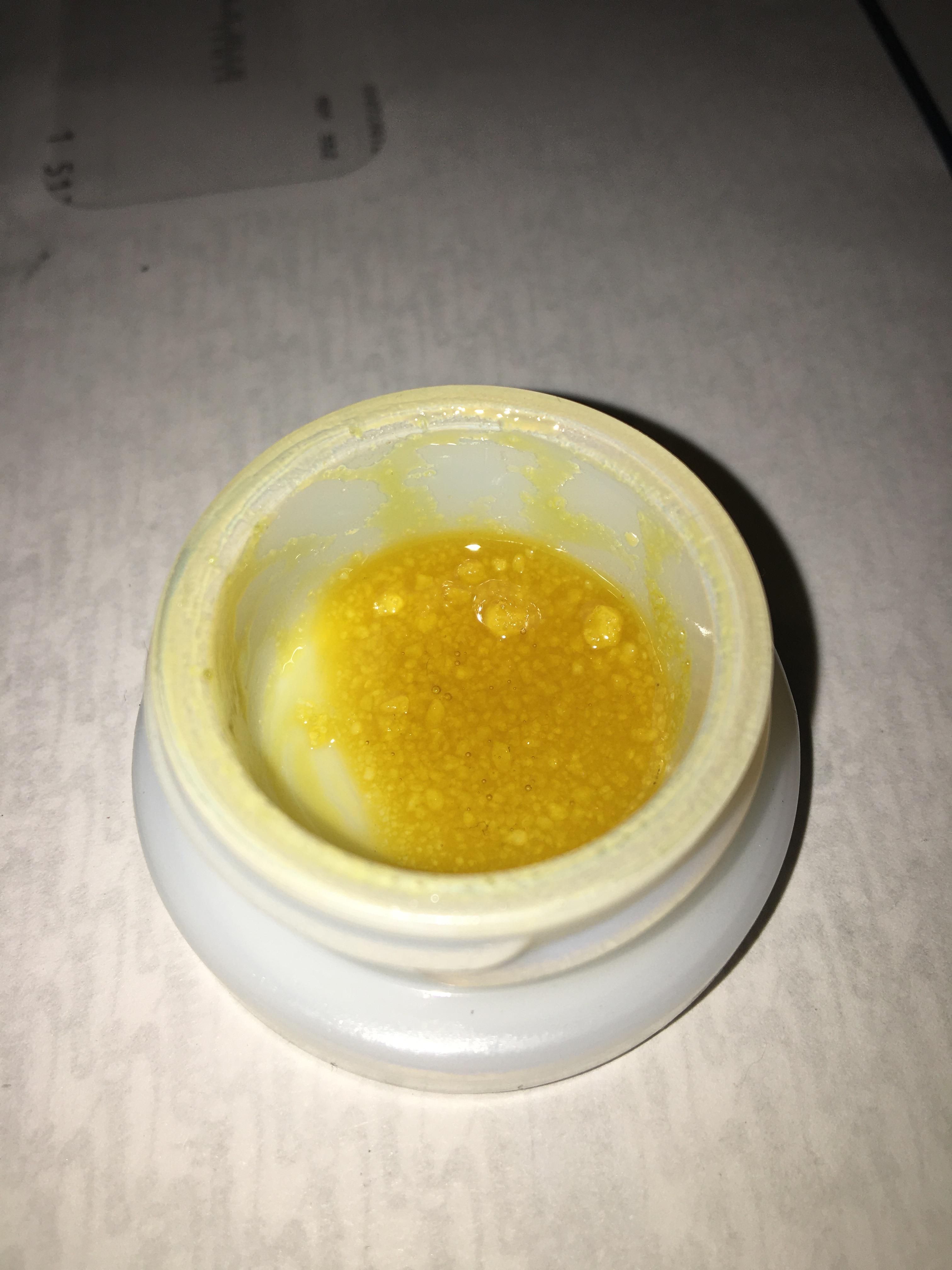 Some absolutely beautiful summit concentrates Lemon G13 Live resin. Dabs