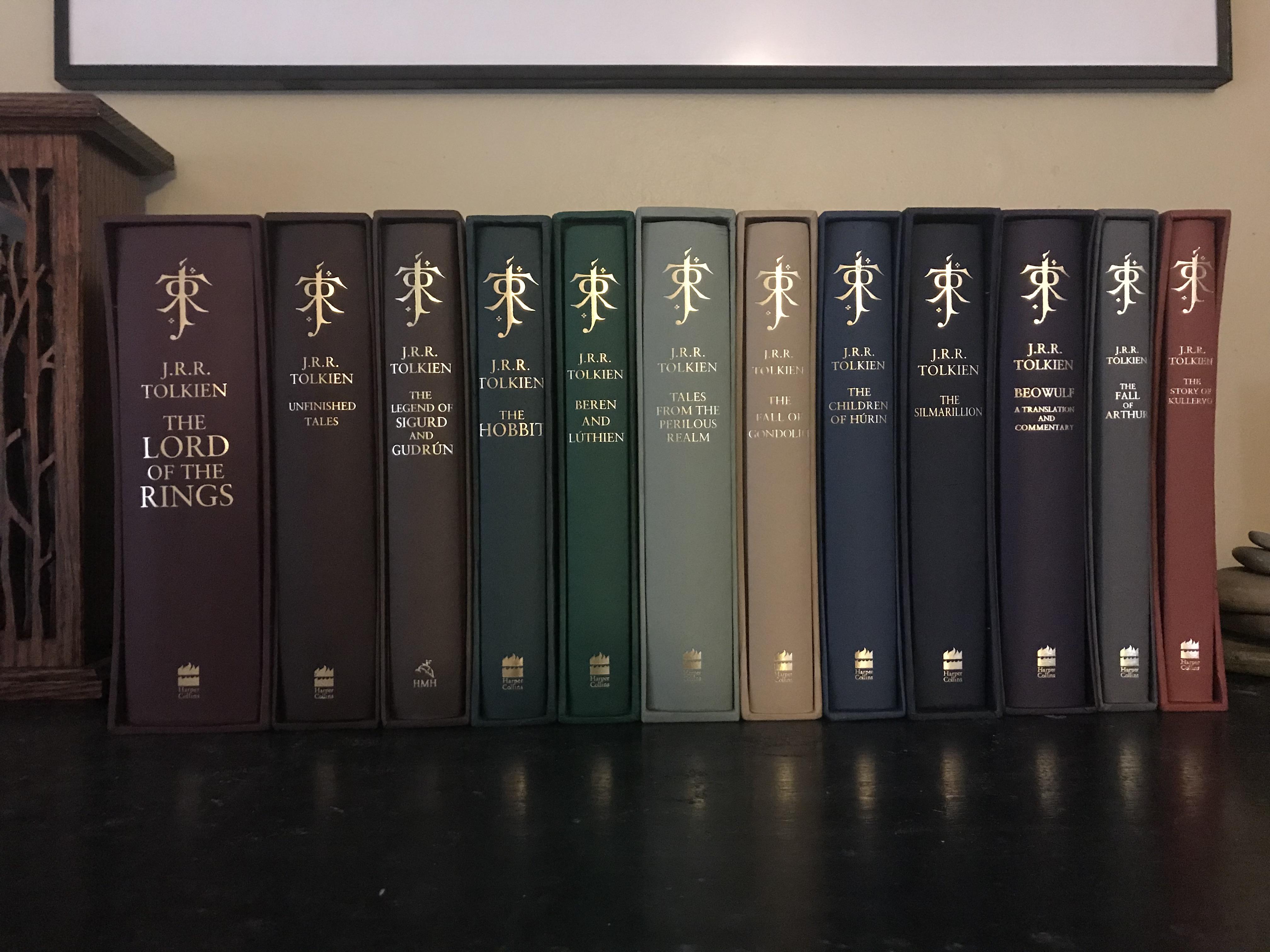 Finally got the last of my deluxe editions! lotr