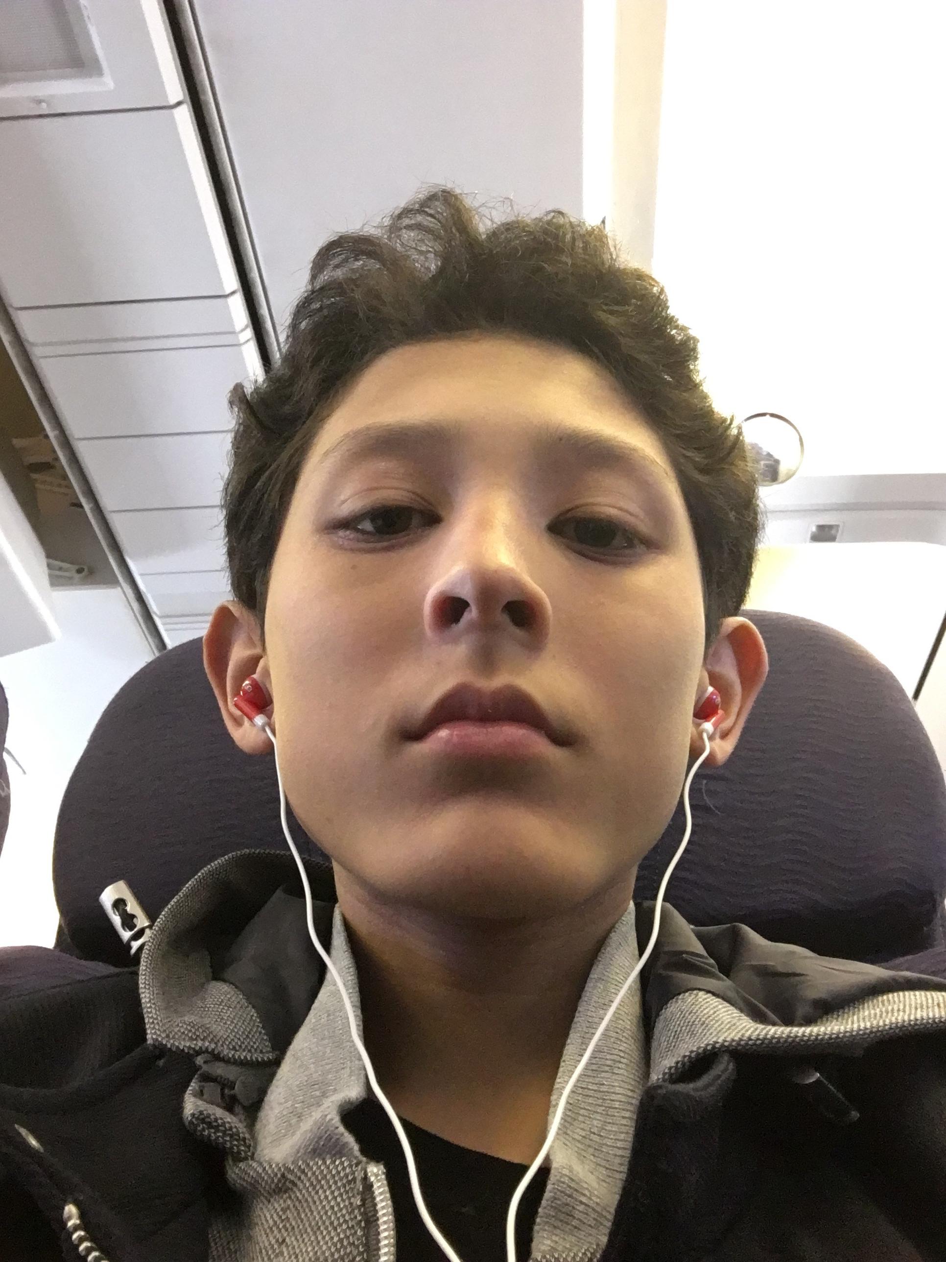 [15M] Rate my looks on a scale of 1 10 please! Be honest