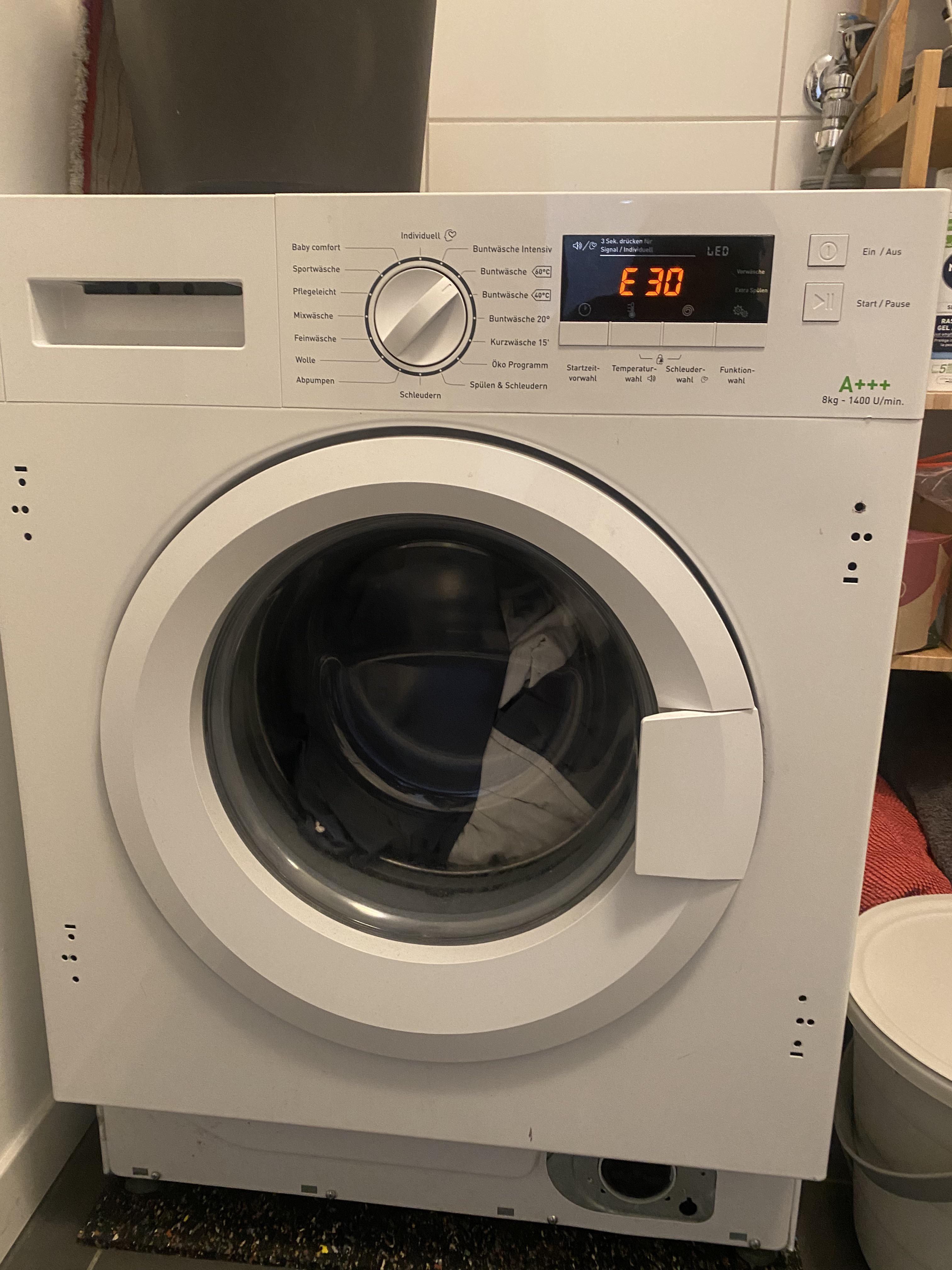 What washing machine is This? r/HelpMeFind