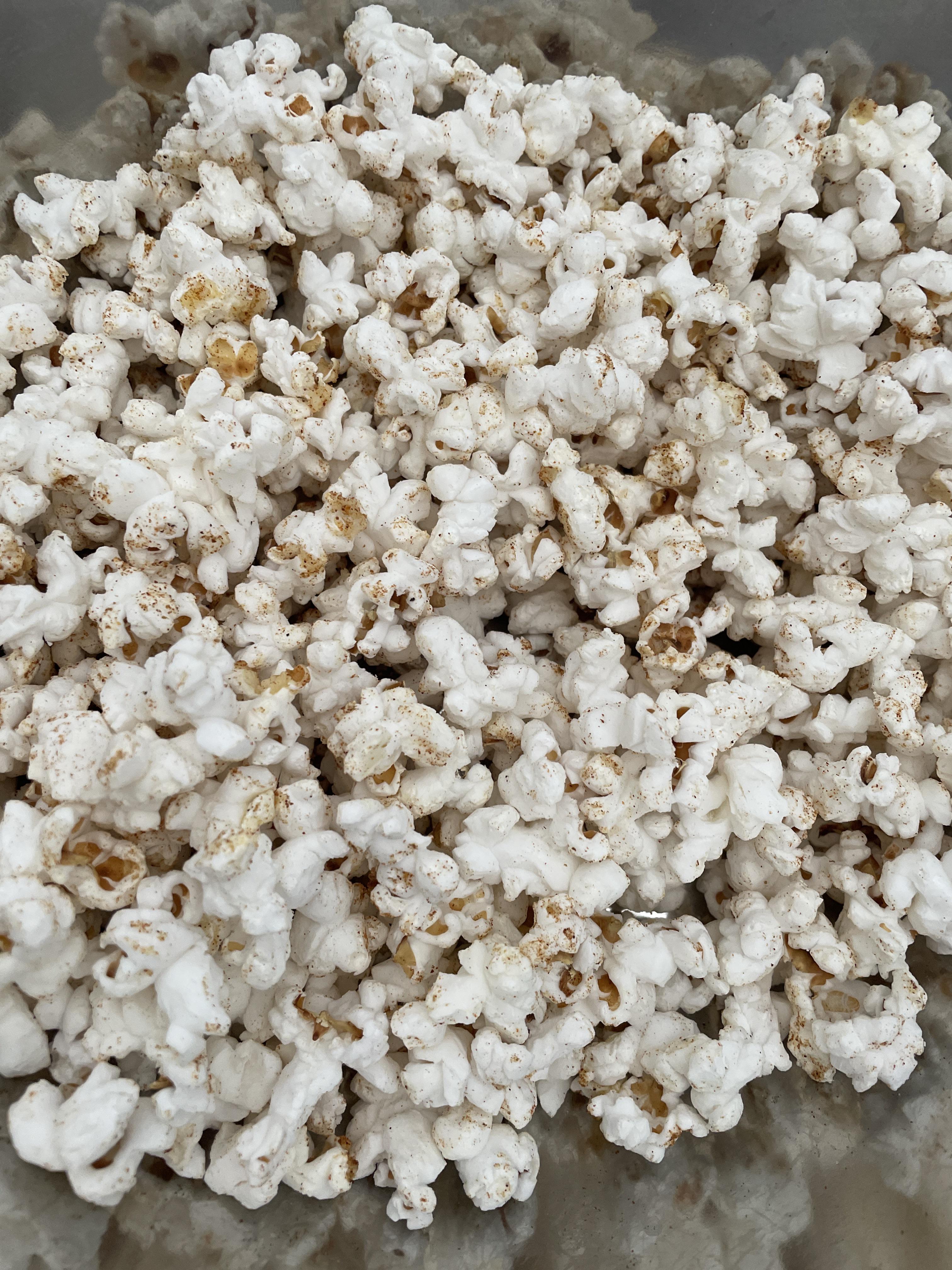 Popcorn good for OMAD and volume eating at the same time 💁‍♀️ (185