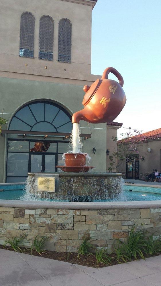 Soaring Teapot water fountain in Temple City, CA r/mildlyinteresting