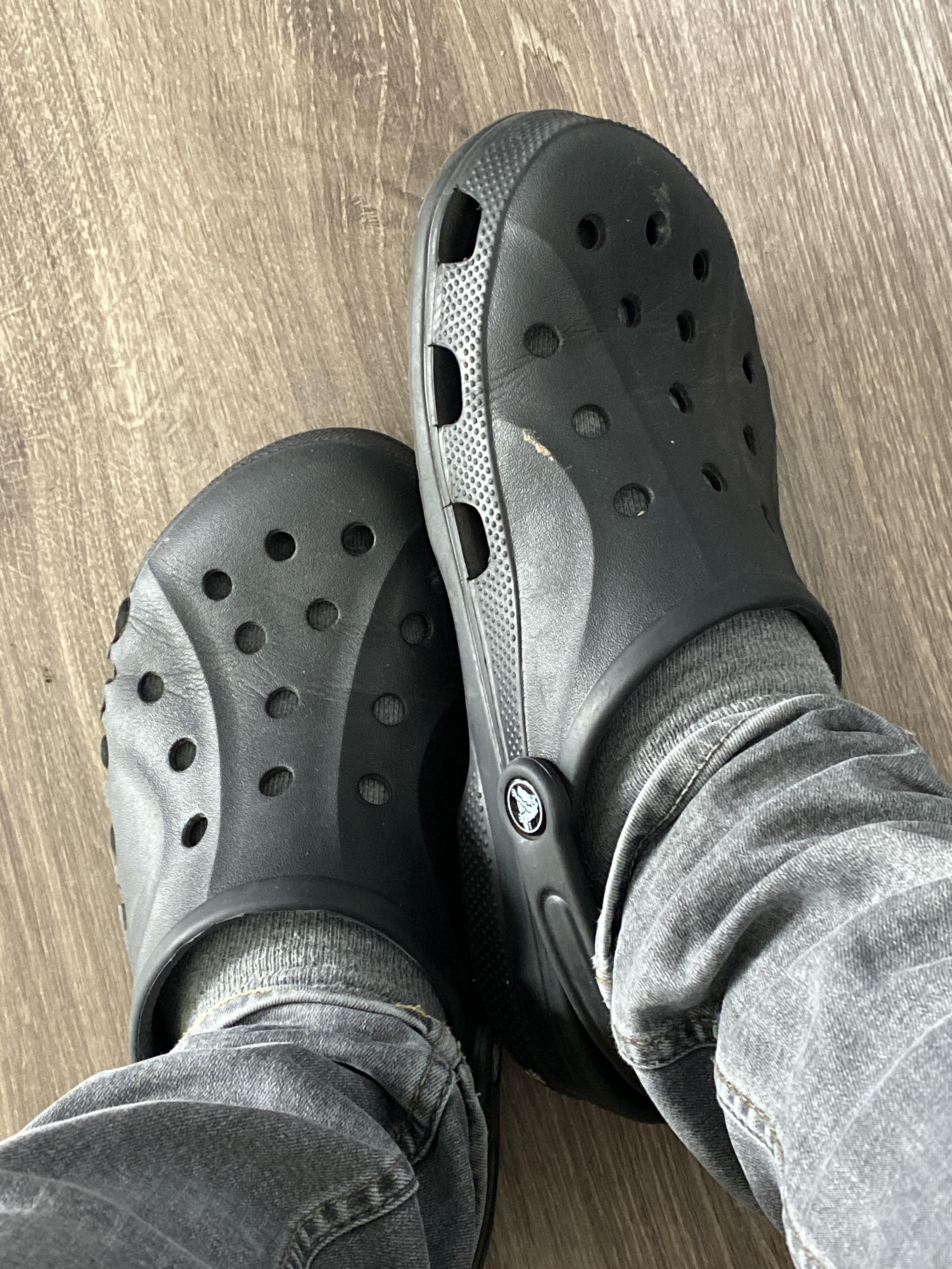 Crocs Without Socks